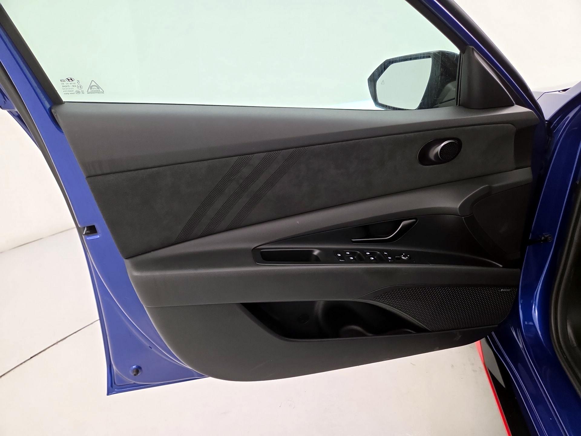 Thumbnail: 2025 Hyundai Elantra - 12