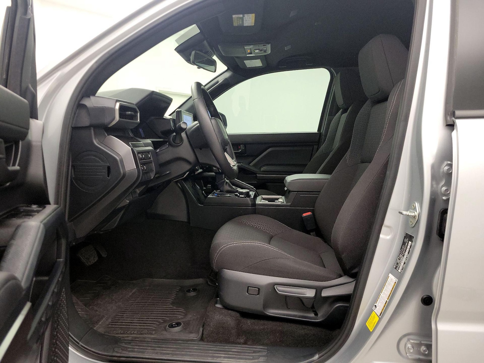 2025 Toyota 4Runner SR5 - Photo 12