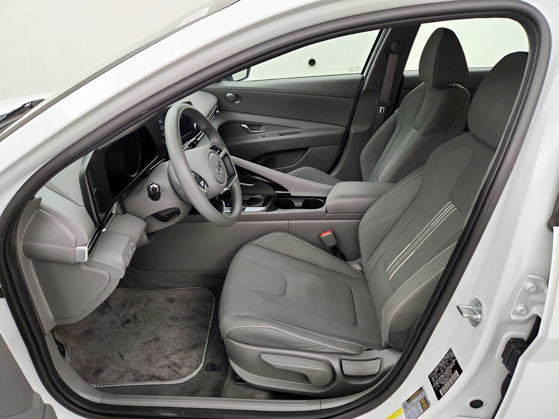 Thumbnail: 2023 Hyundai Elantra - 11