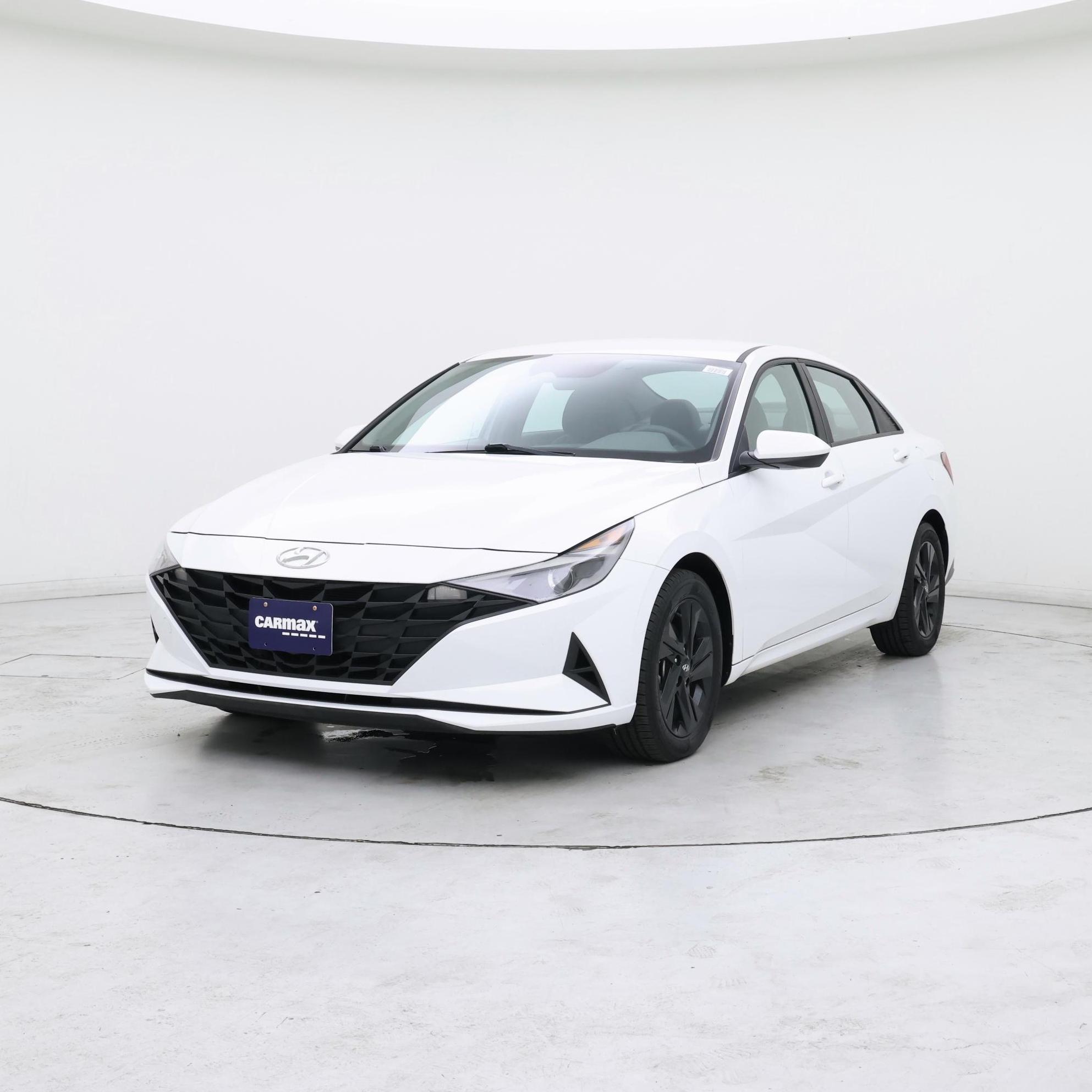 Thumbnail: 2023 Hyundai Elantra - 4