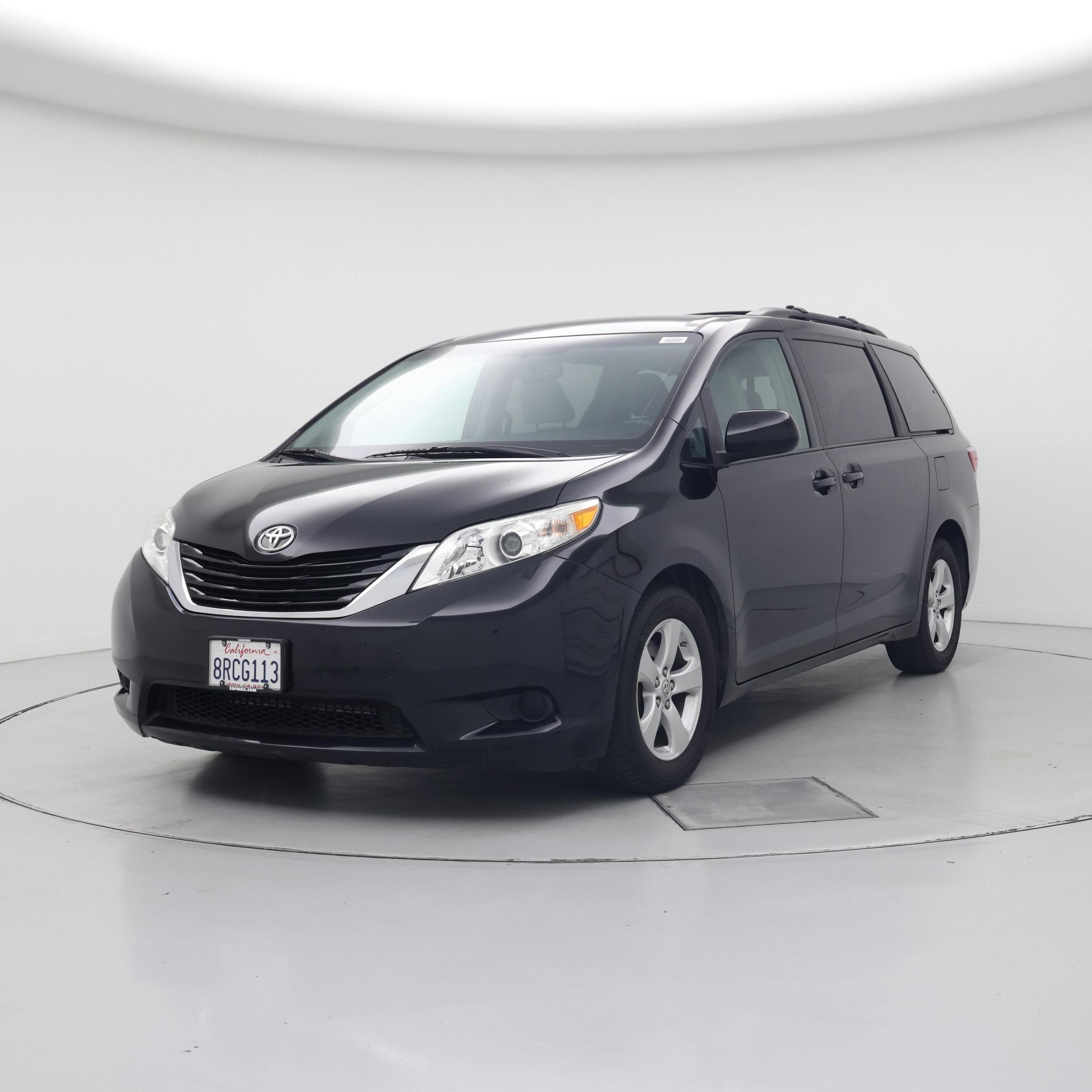 Thumbnail: 2017 Toyota Sienna - 4