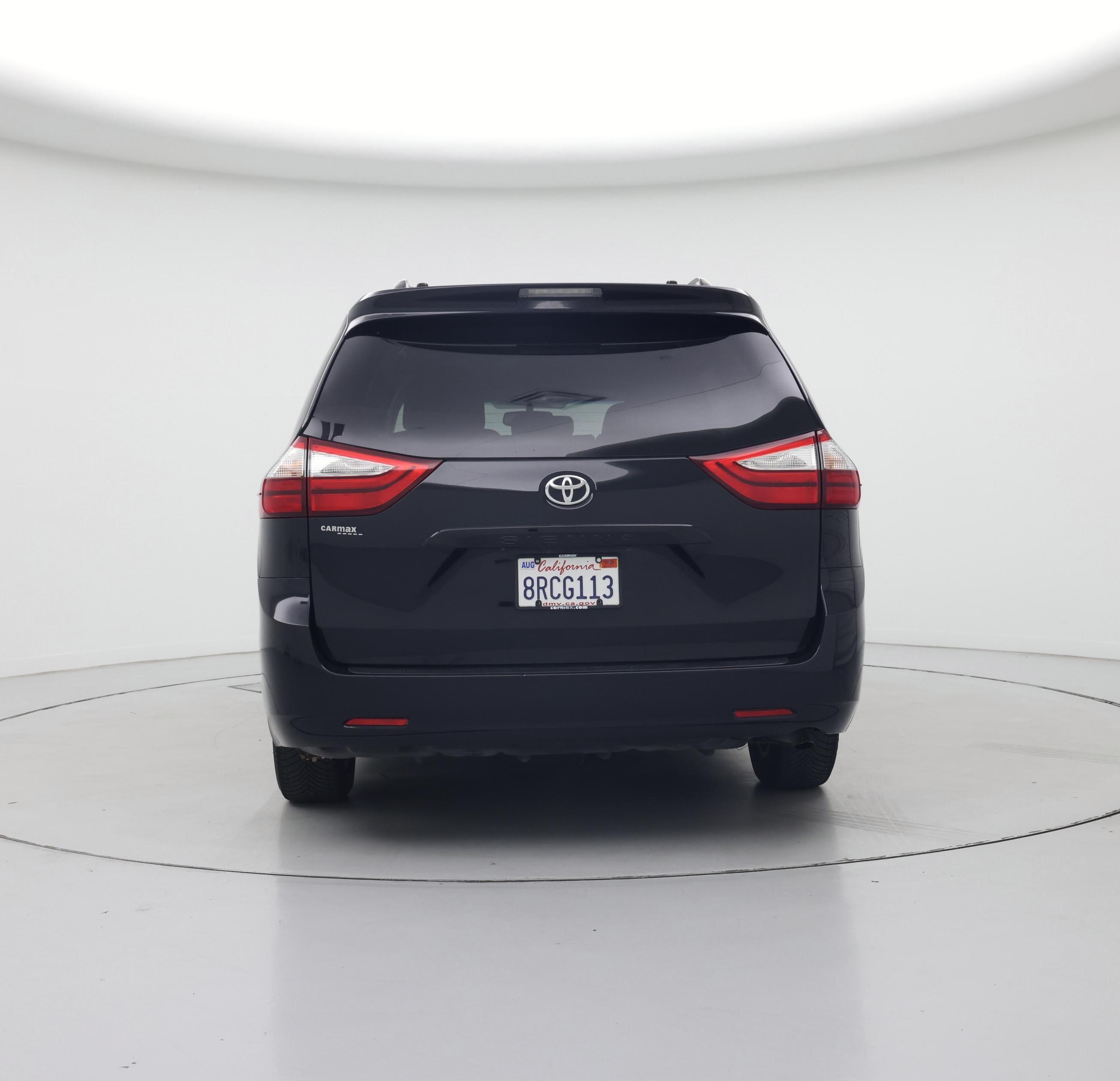 Thumbnail: 2017 Toyota Sienna - 6