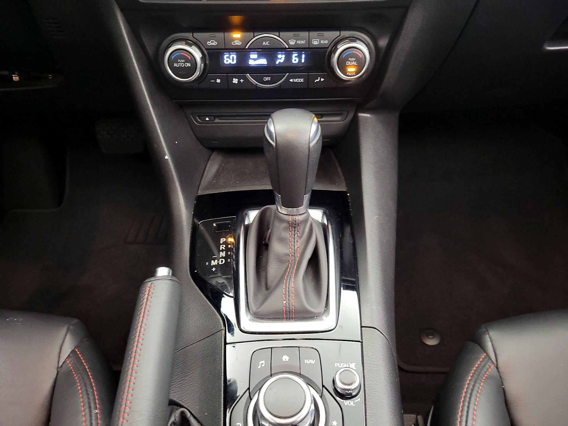 Thumbnail: 2014 Mazda Mazda3 - 18