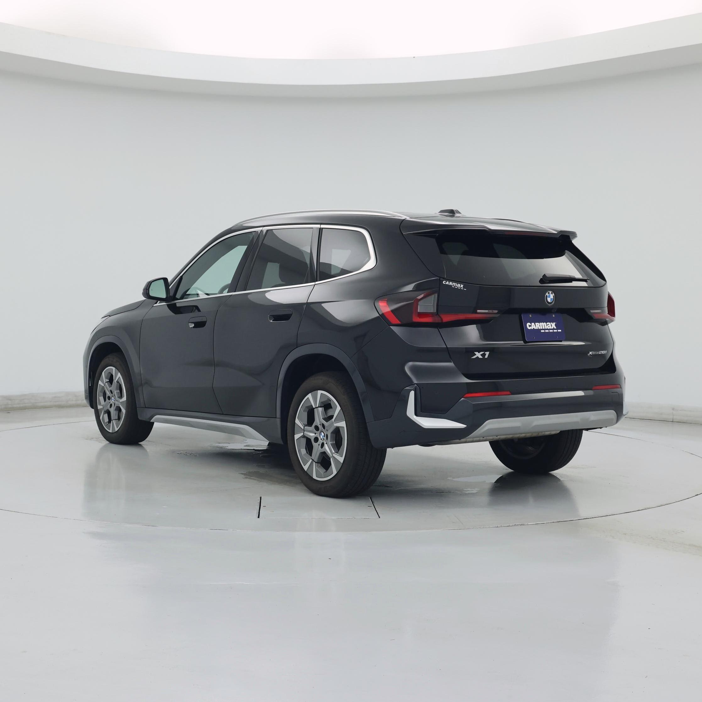 Thumbnail: 2025 BMW X1 - 2