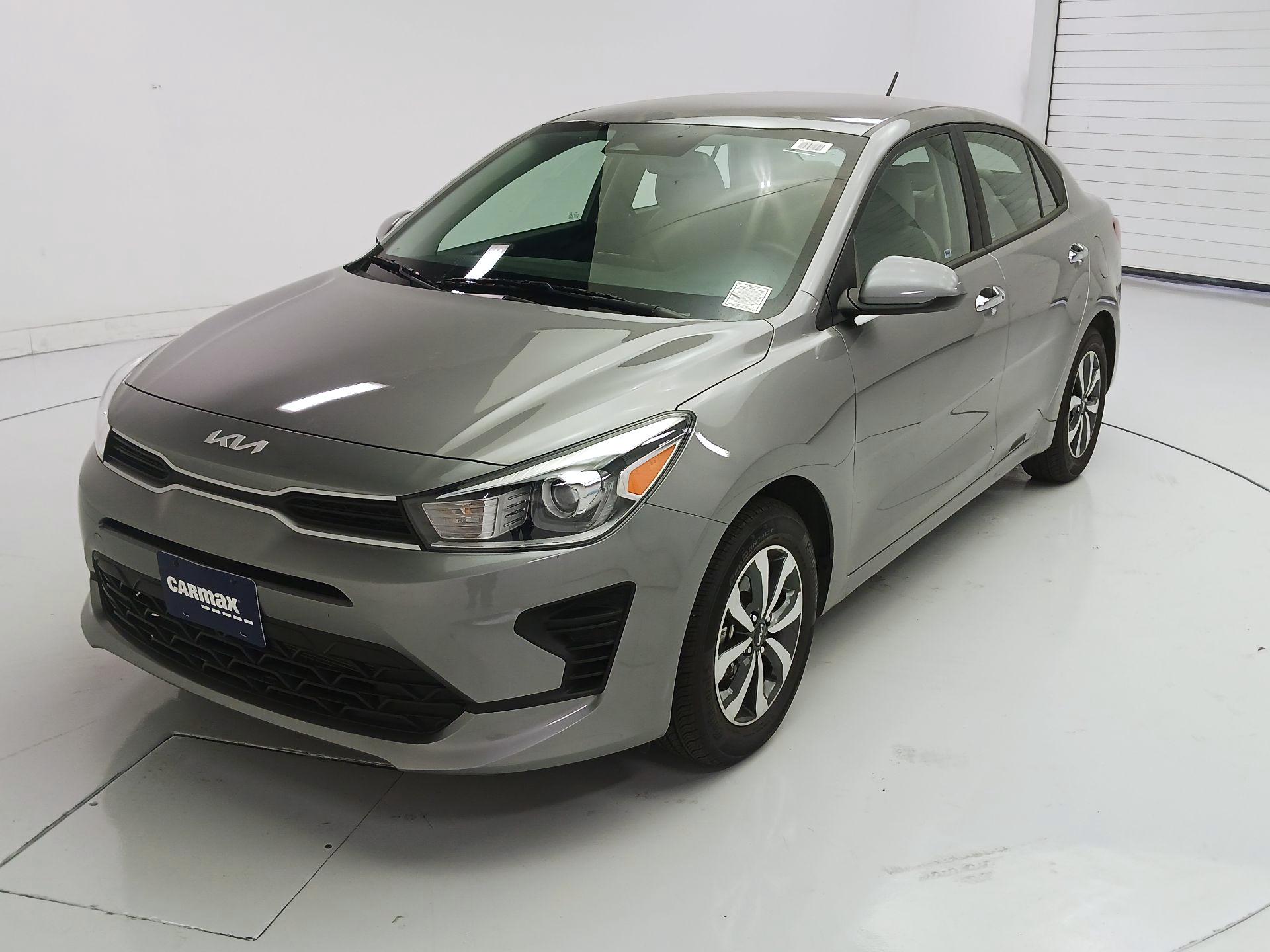 Thumbnail: 2023 Kia Rio - 3