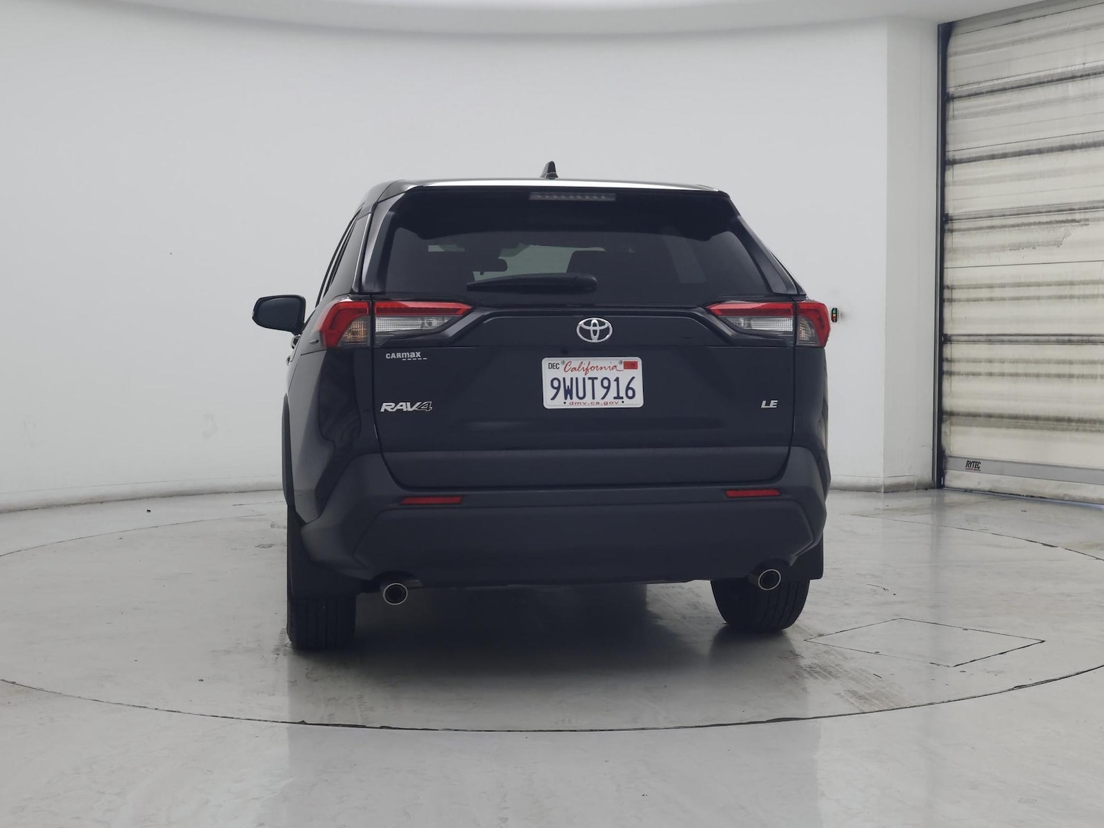 2025 Toyota RAV4 LE - Photo 7