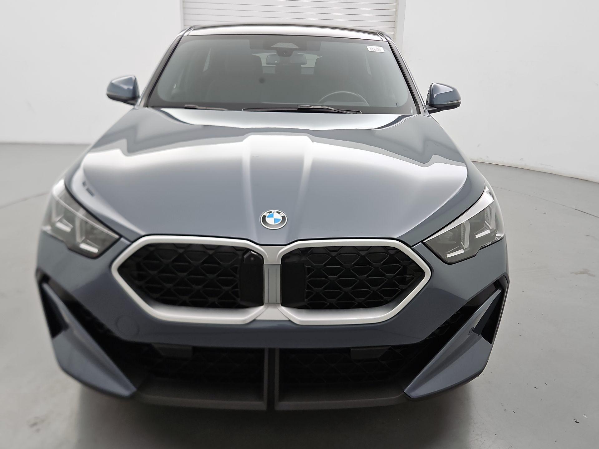 Thumbnail: 2025 BMW X2 - 2
