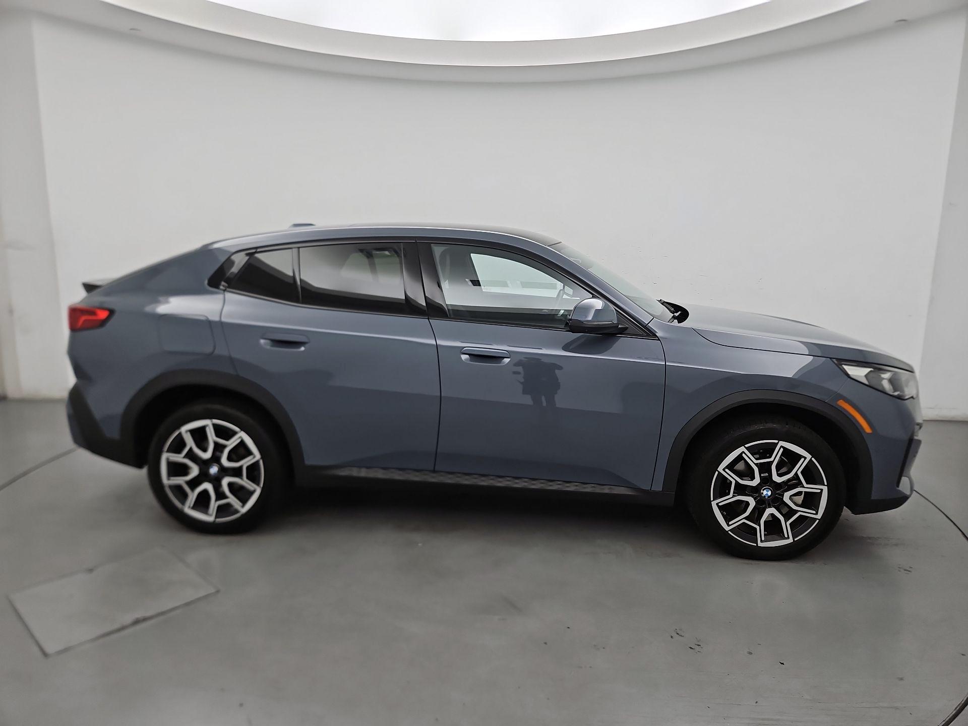 Thumbnail: 2025 BMW X2 - 4