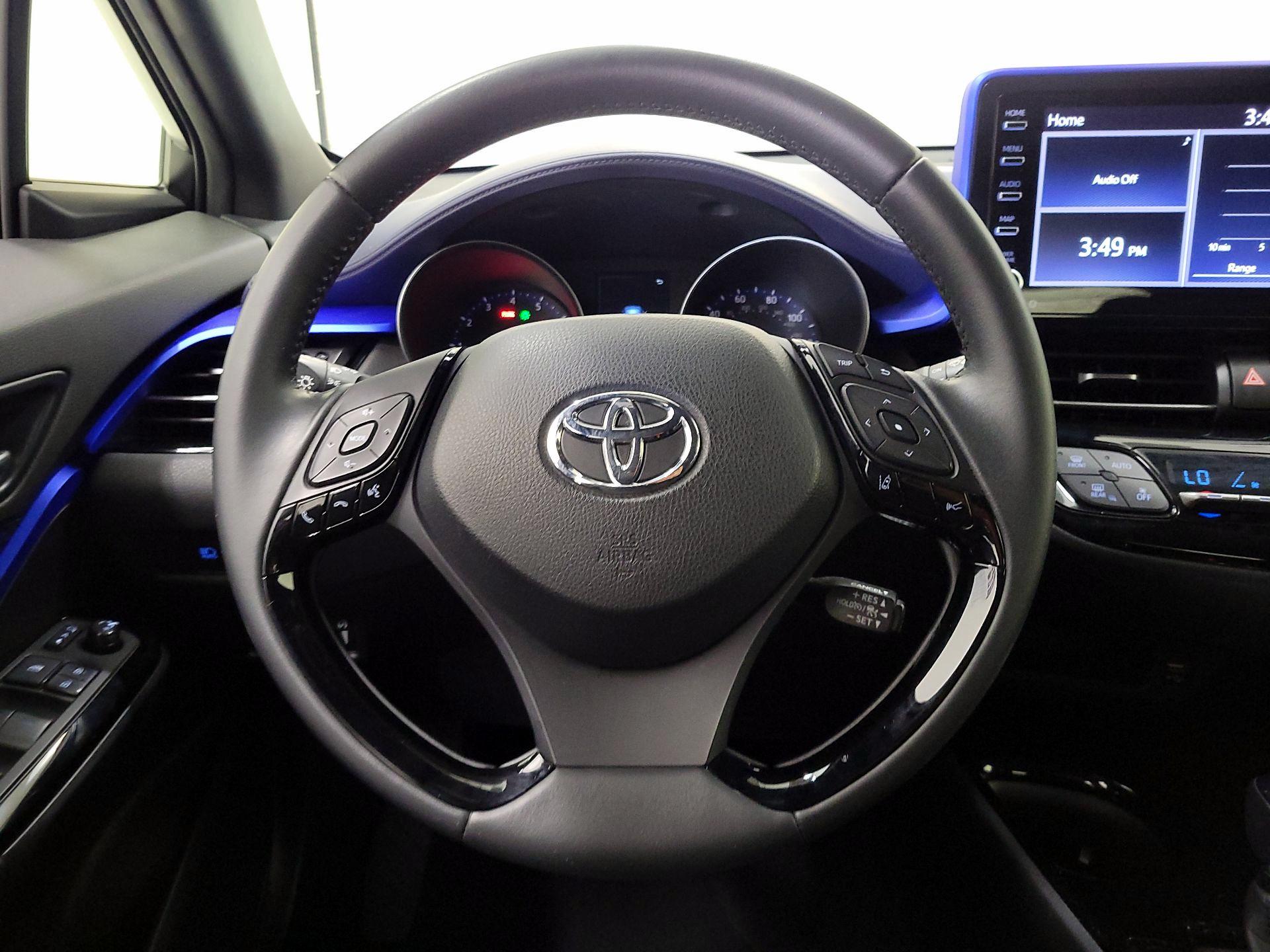 Thumbnail: 2021 Toyota C-HR - 10