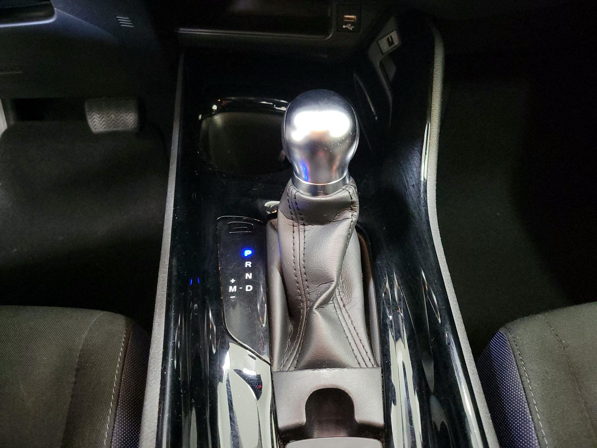 Thumbnail: 2021 Toyota C-HR - 17