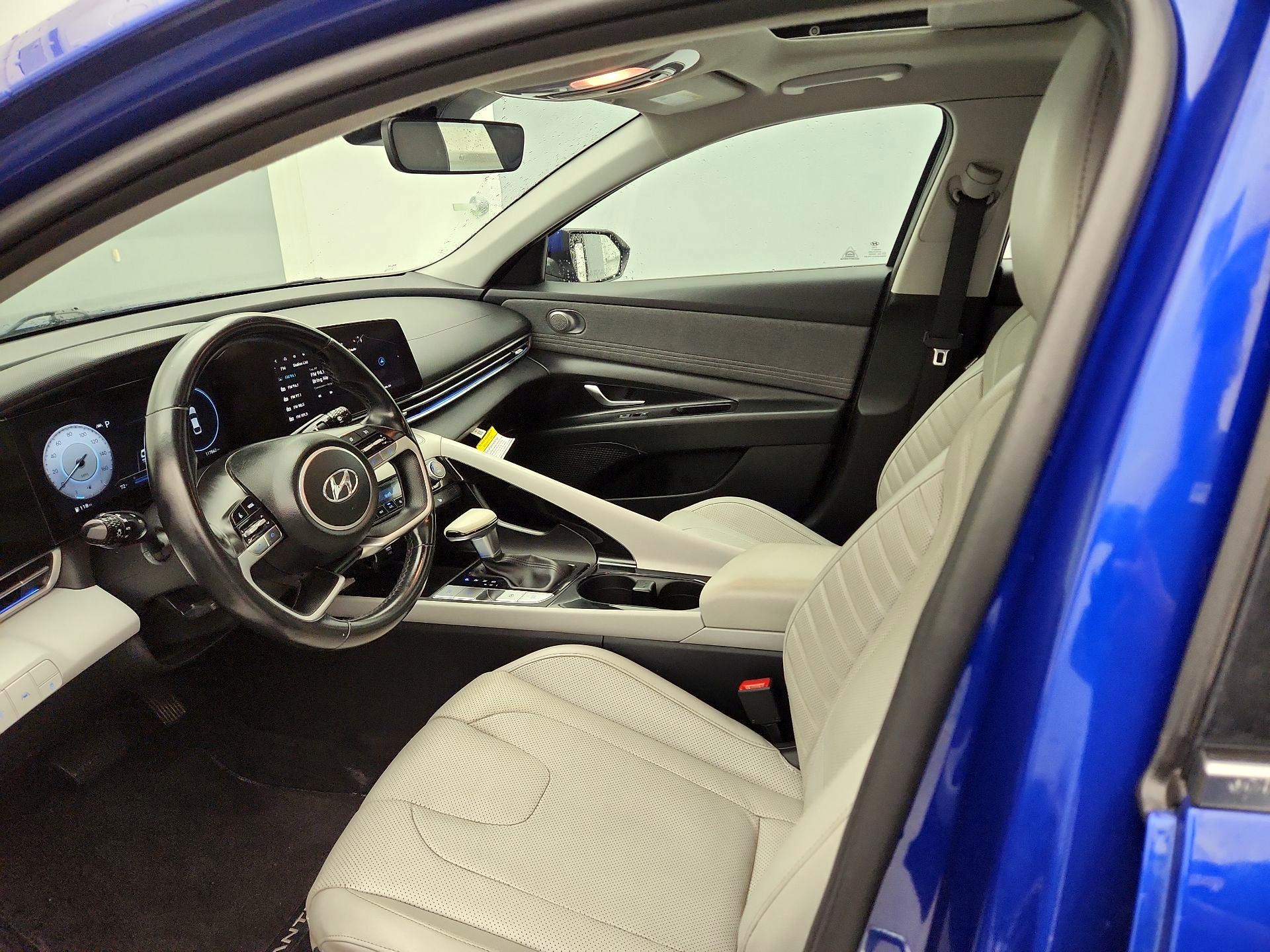 Thumbnail: 2023 Hyundai Elantra - 11