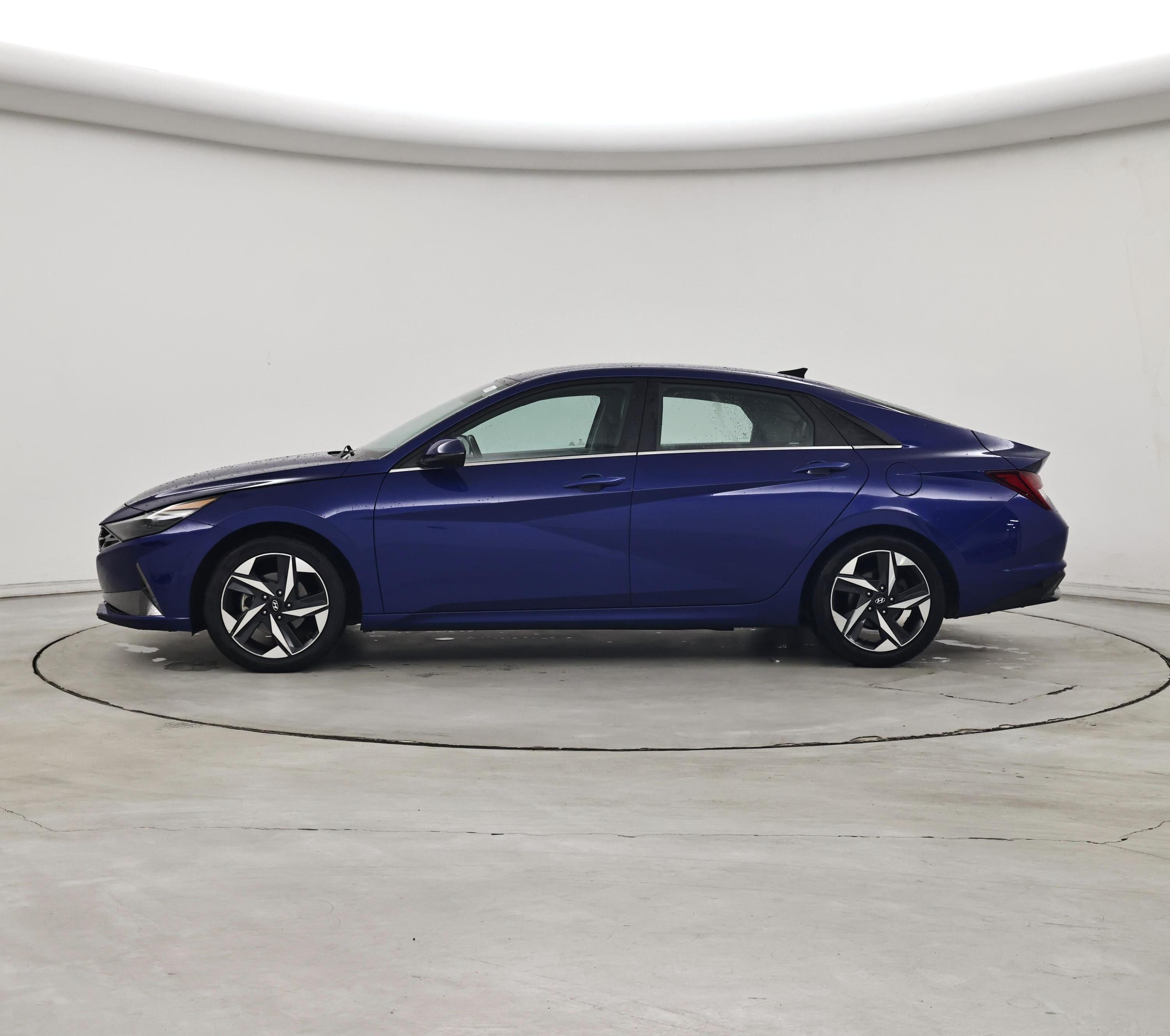 Thumbnail: 2023 Hyundai Elantra - 3