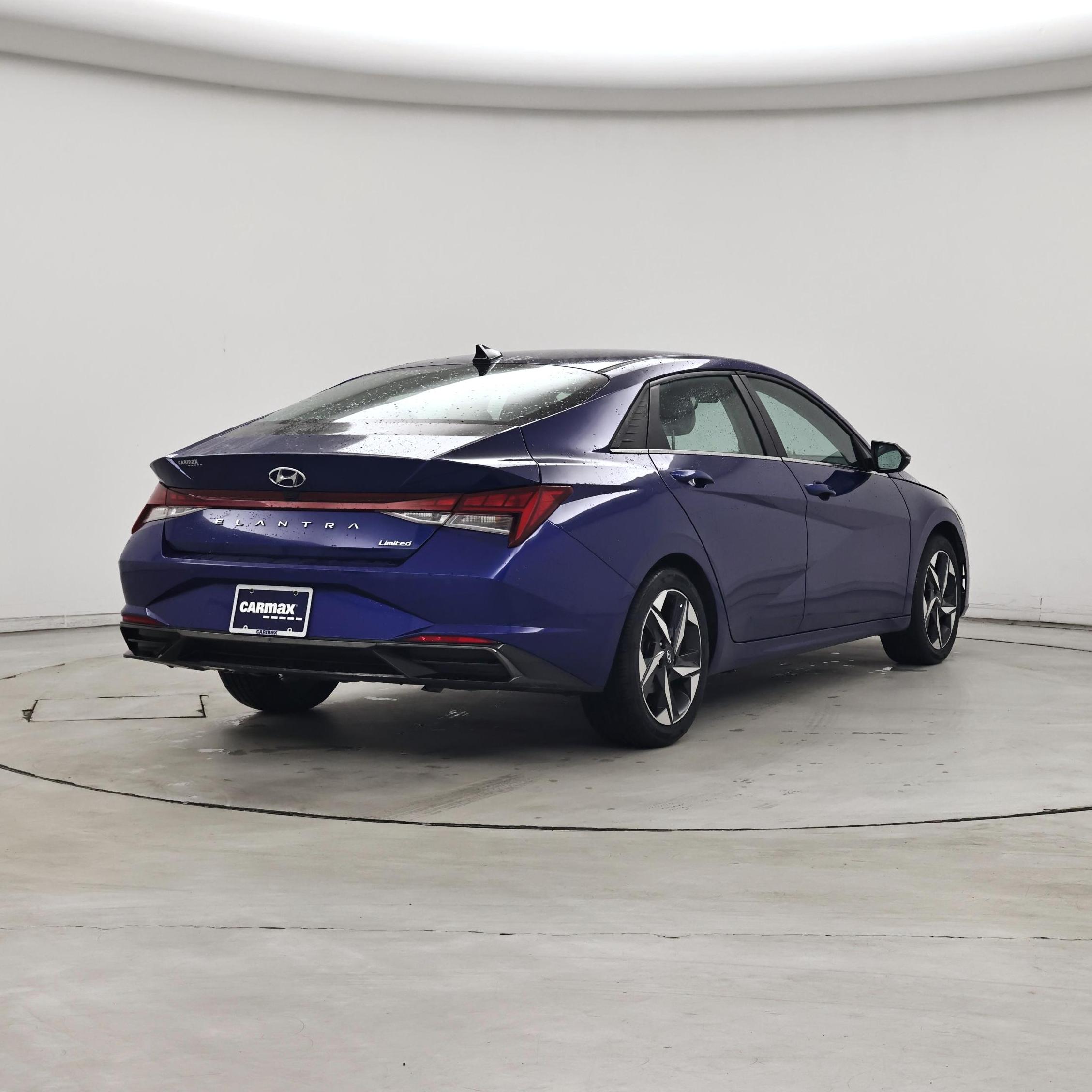 Thumbnail: 2023 Hyundai Elantra - 8