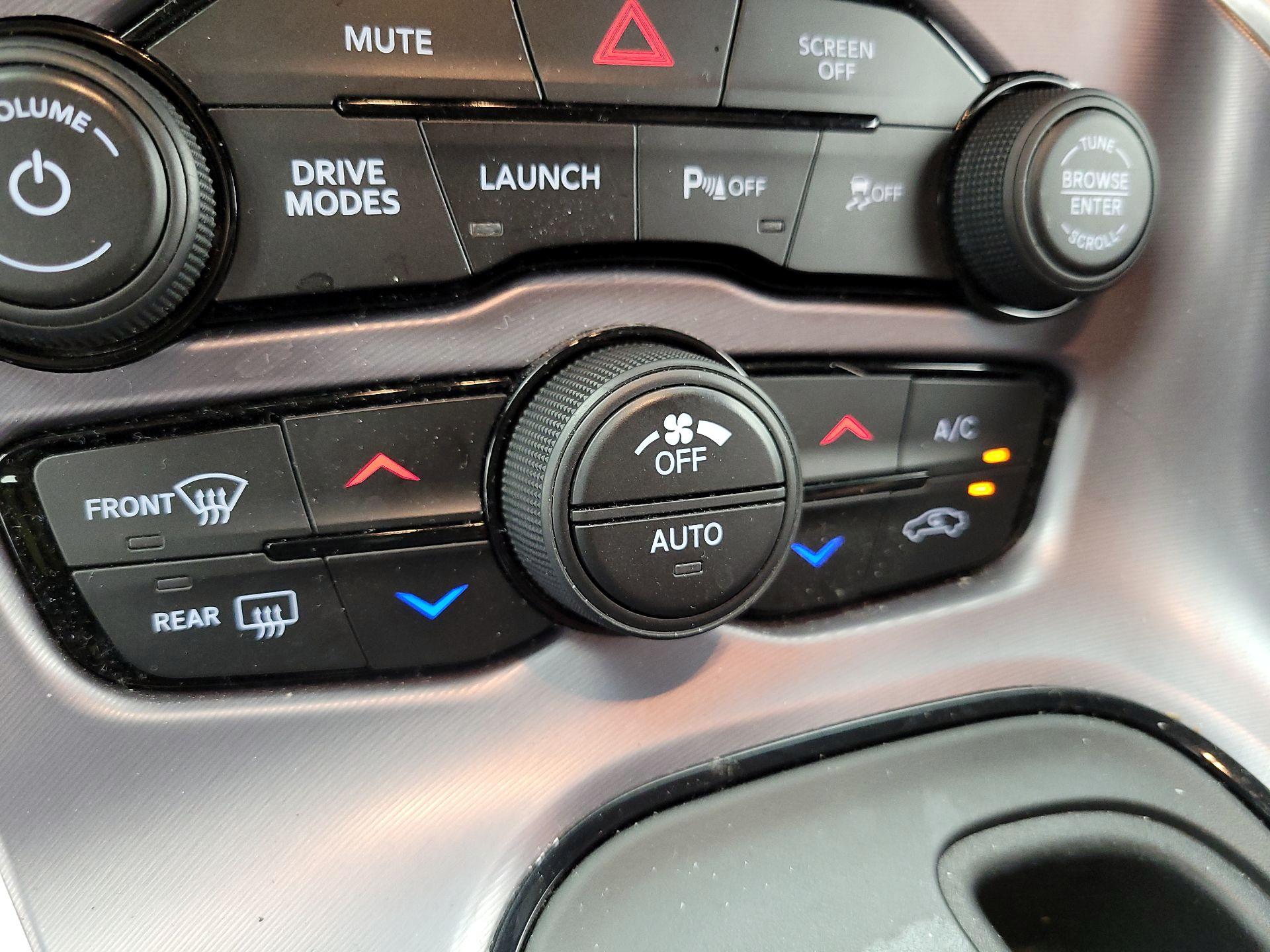 Thumbnail: 2019 Dodge Challenger - 16