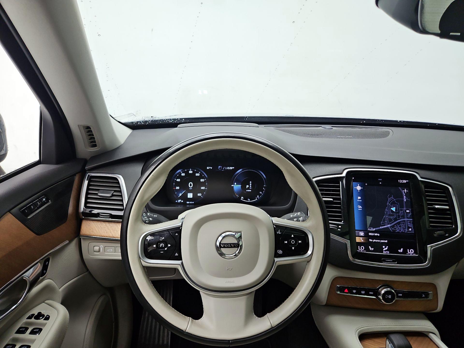 Thumbnail: 2022 Volvo XC90 - 10