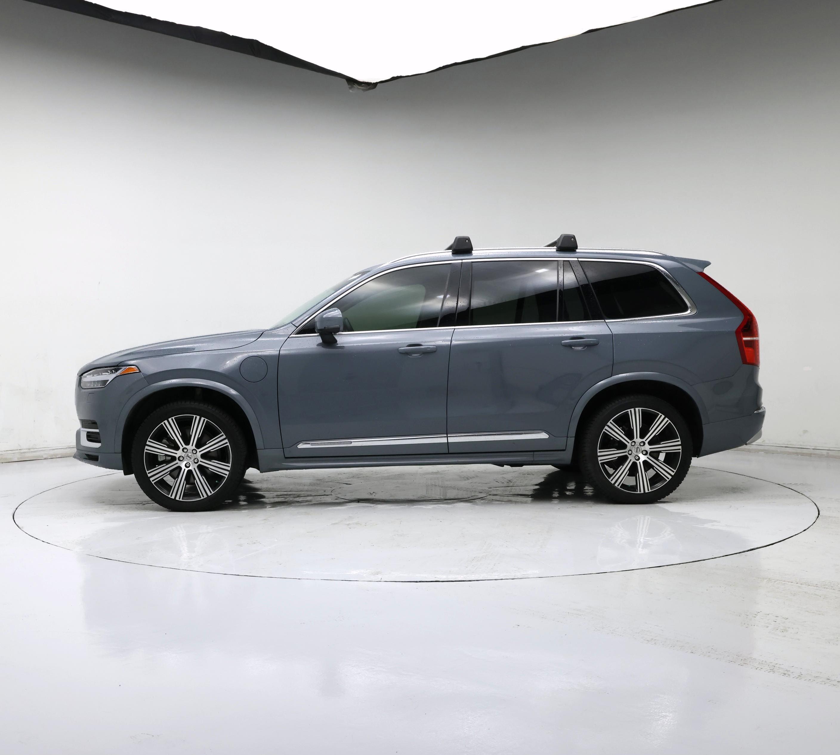 Thumbnail: 2022 Volvo XC90 - 3