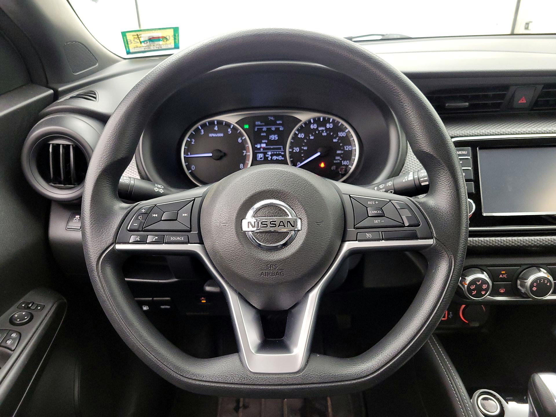 Thumbnail: 2018 Nissan Kicks - 10