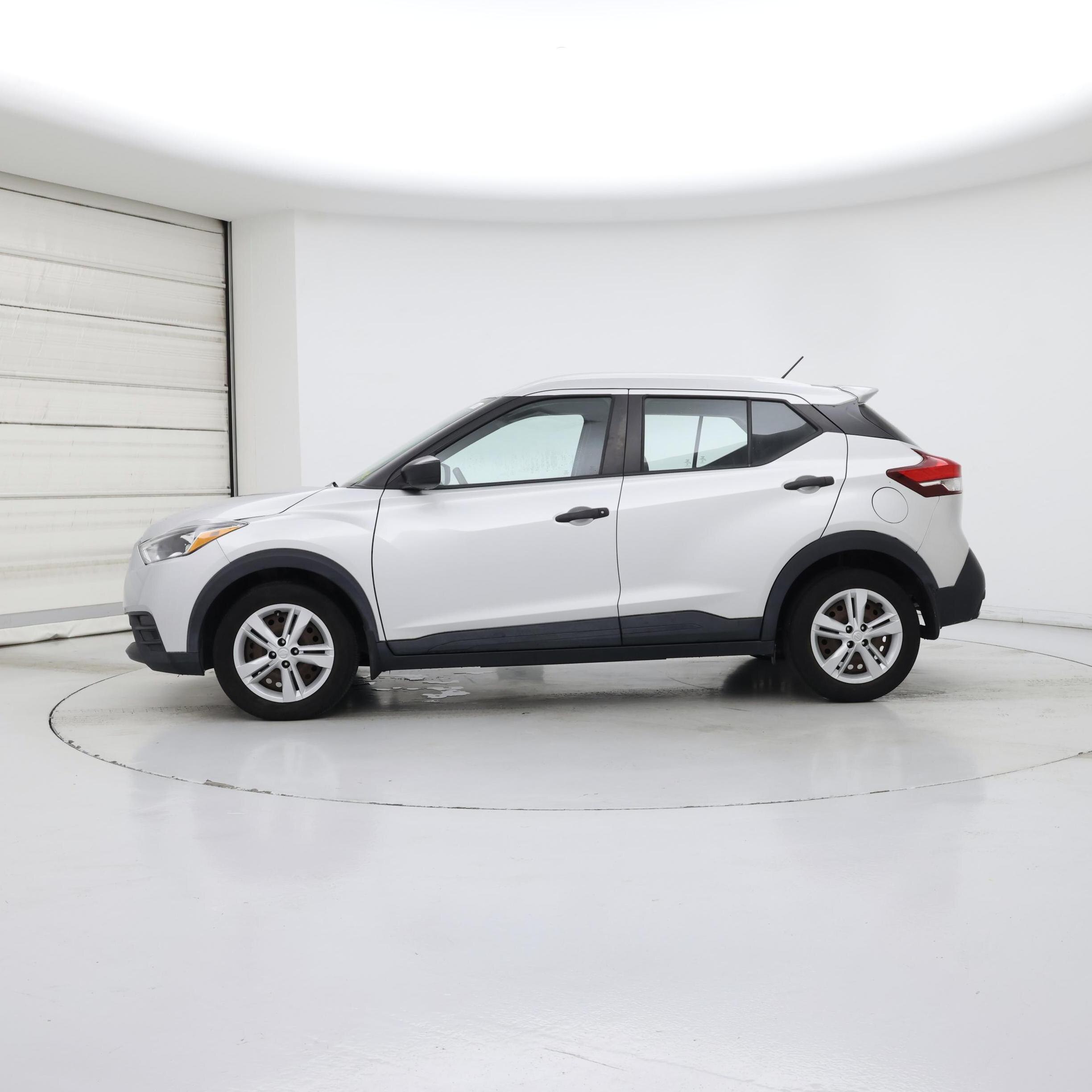 Thumbnail: 2018 Nissan Kicks - 3