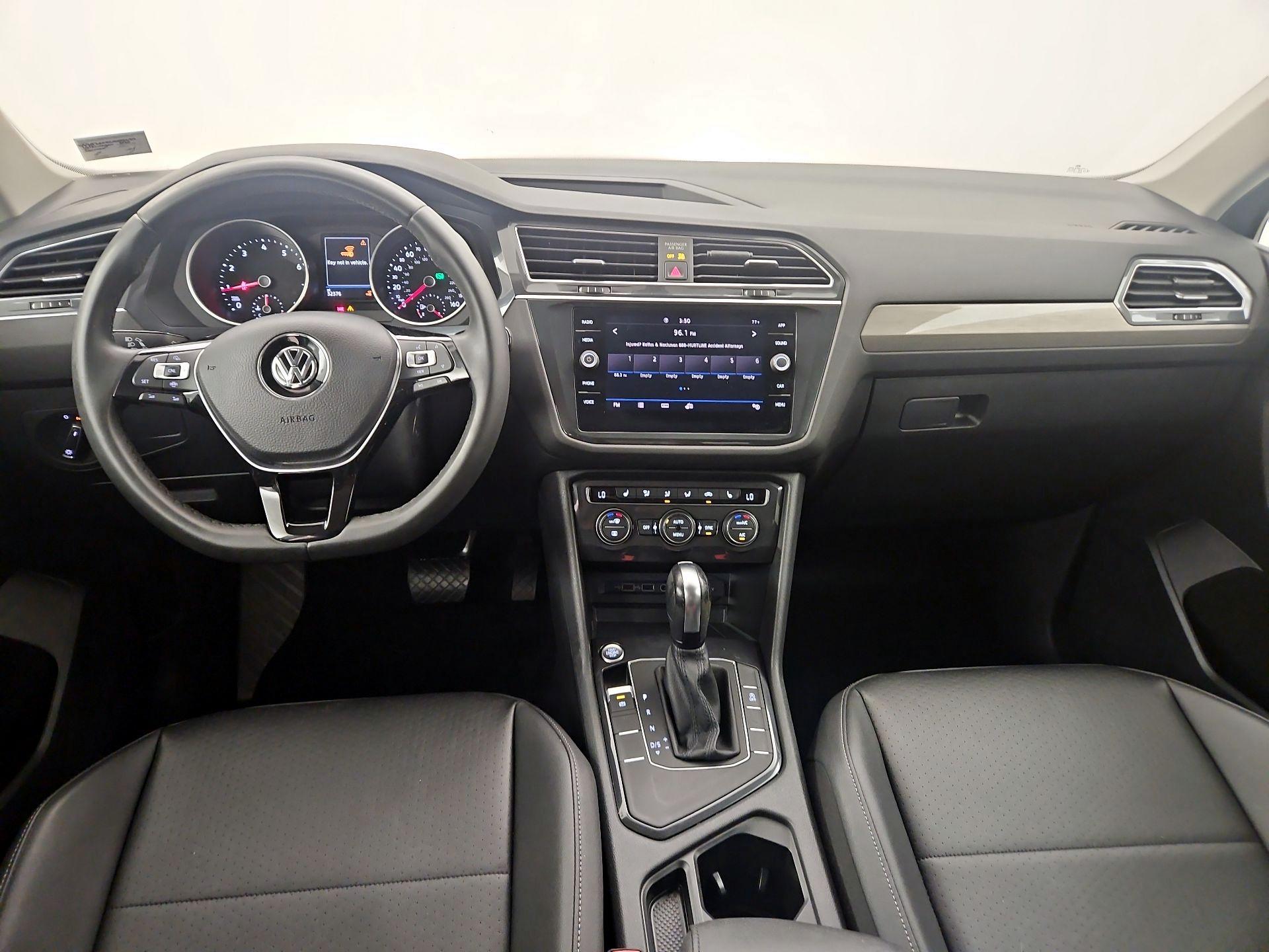 Thumbnail: 2020 Volkswagen Tiguan - 9