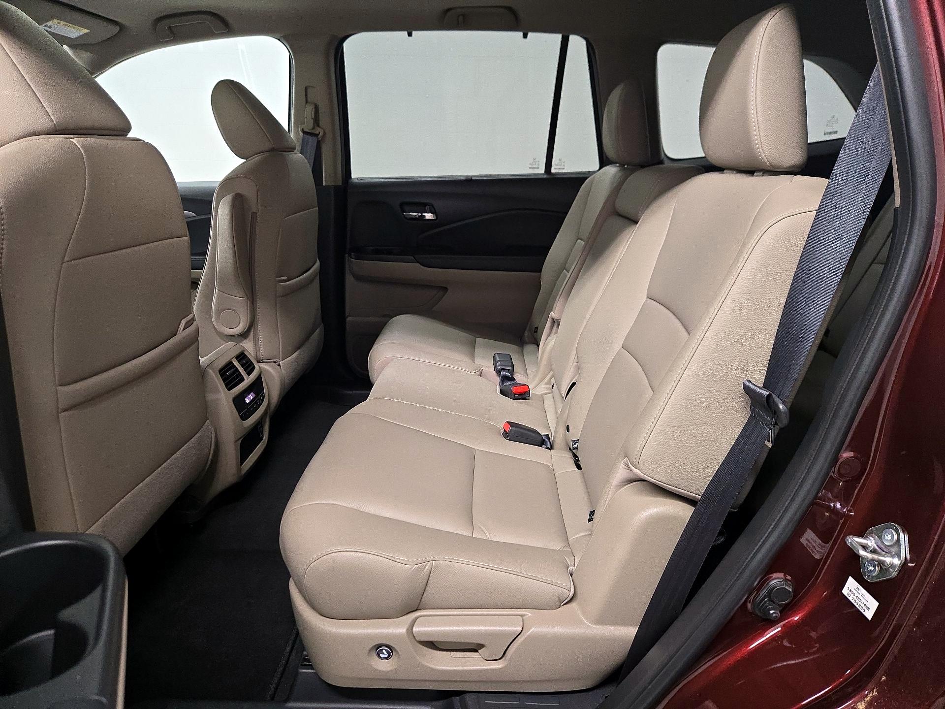 Thumbnail: 2020 Honda Pilot - 20