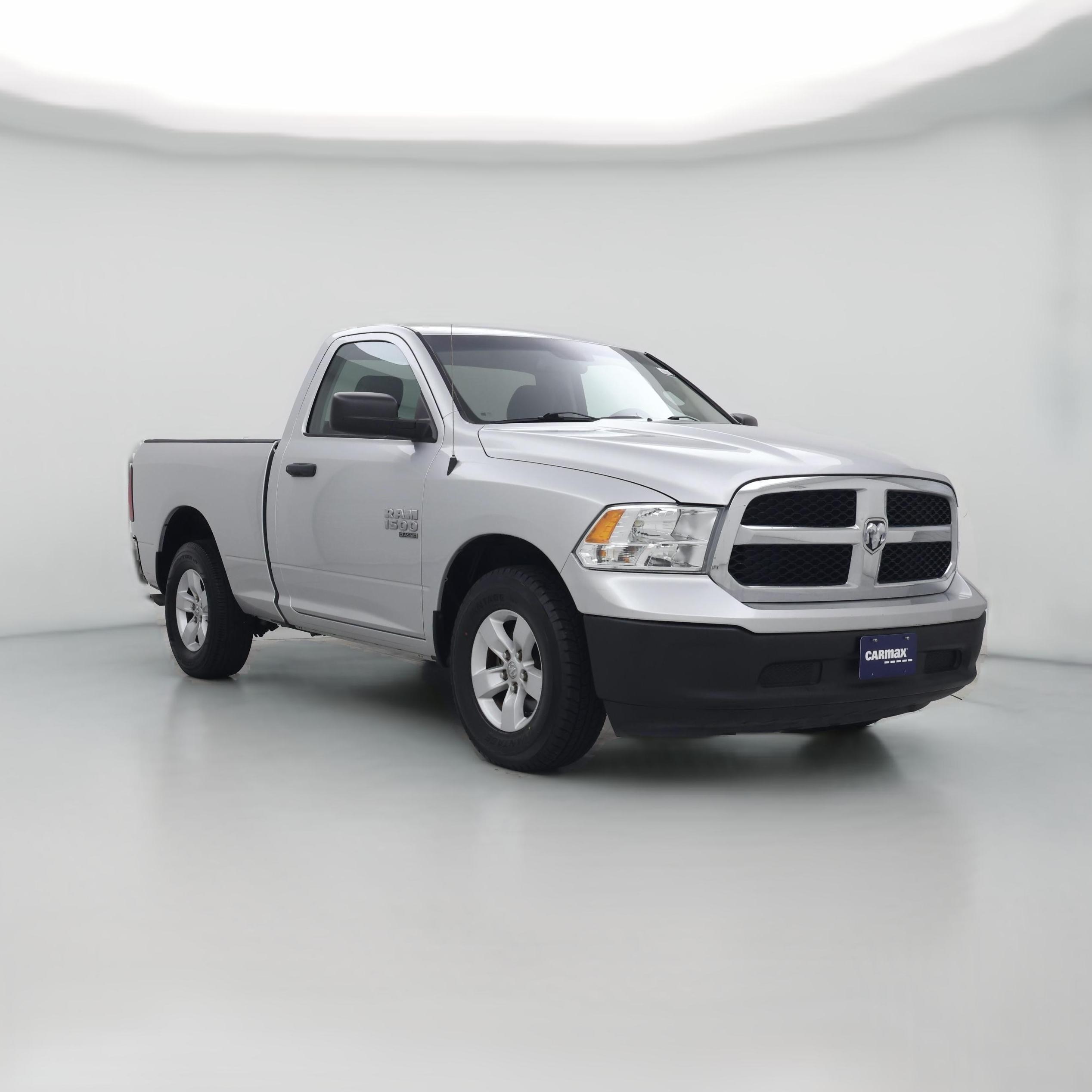 Thumbnail: 2019 RAM 1500 Classic - 1