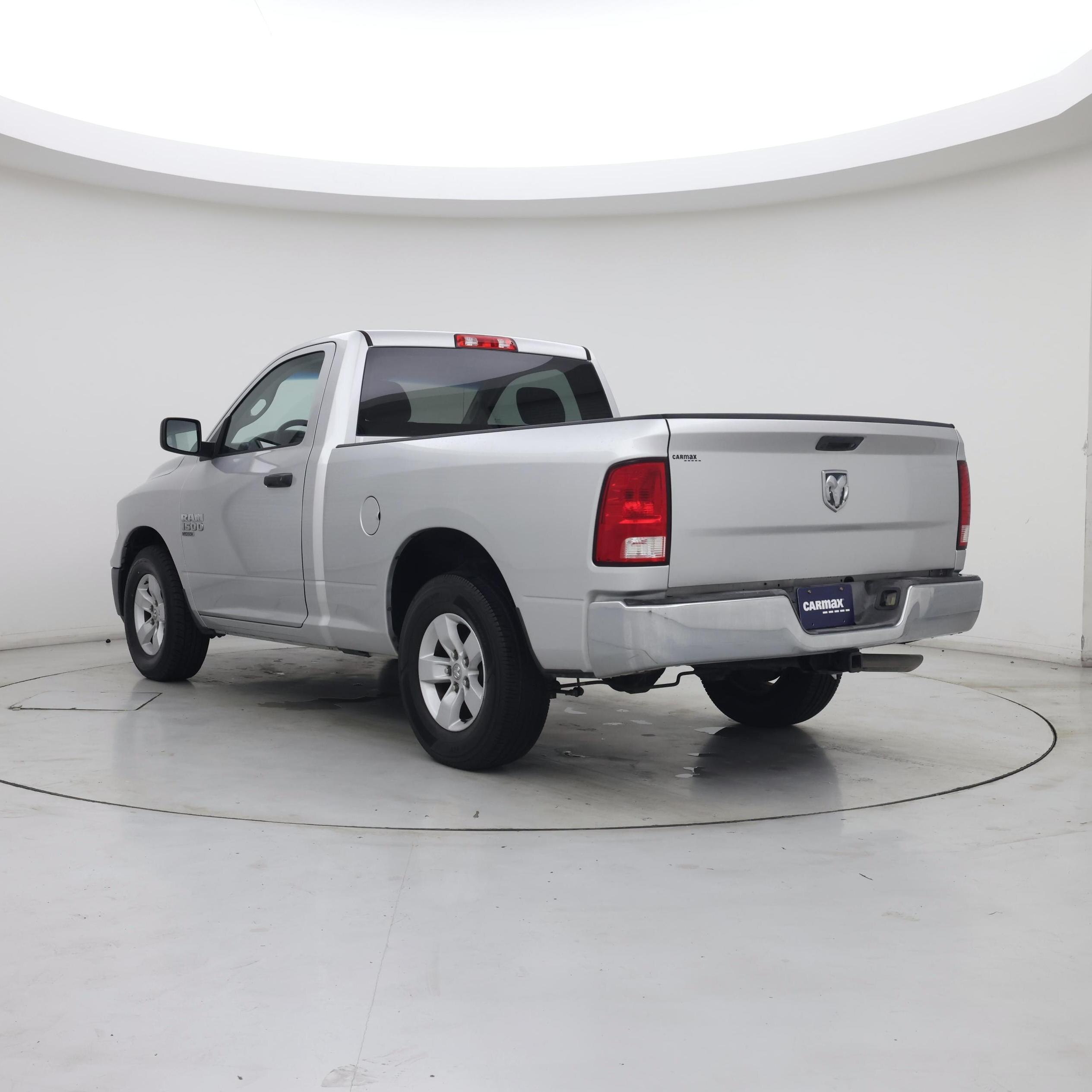 Thumbnail: 2019 RAM 1500 Classic - 2
