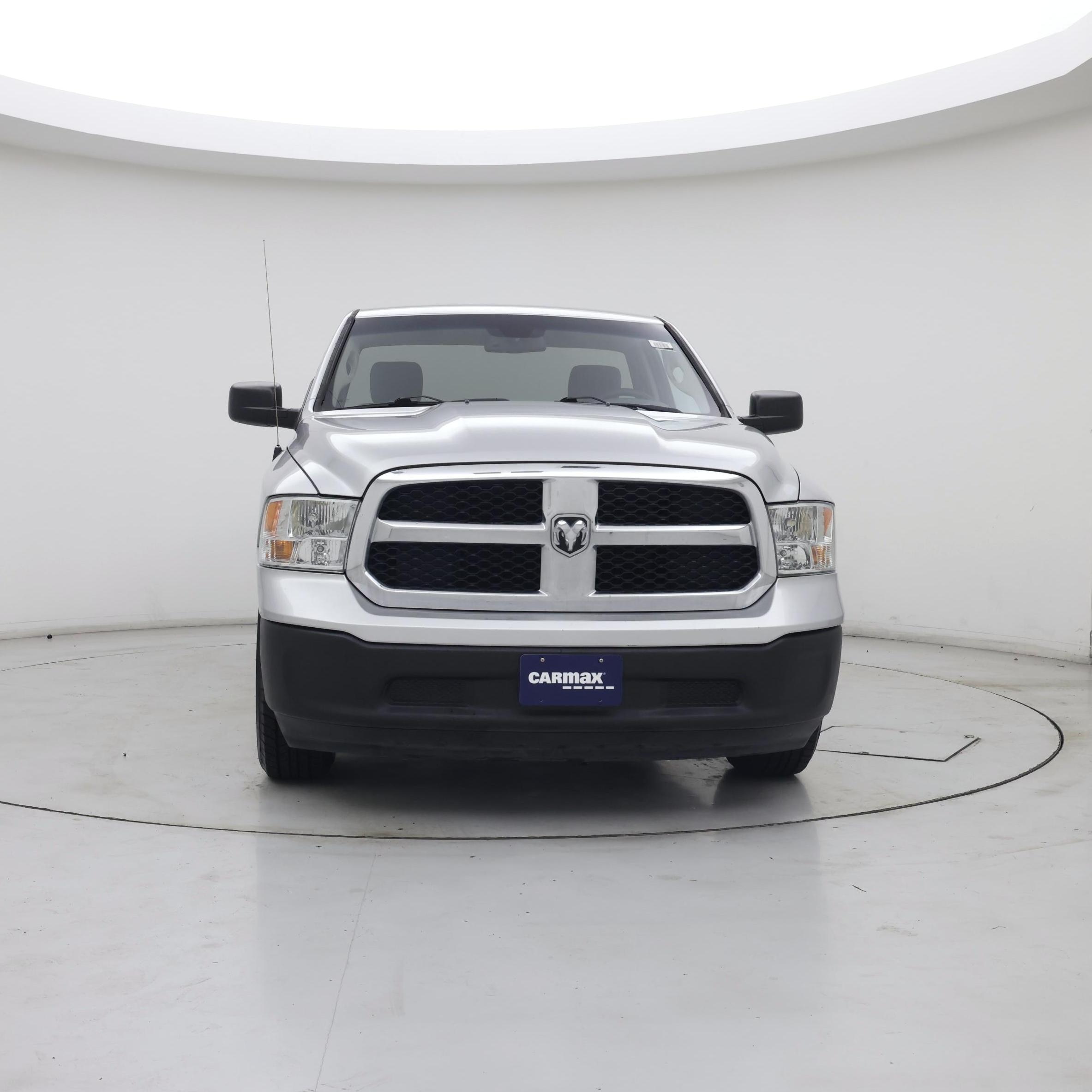Thumbnail: 2019 RAM 1500 Classic - 5