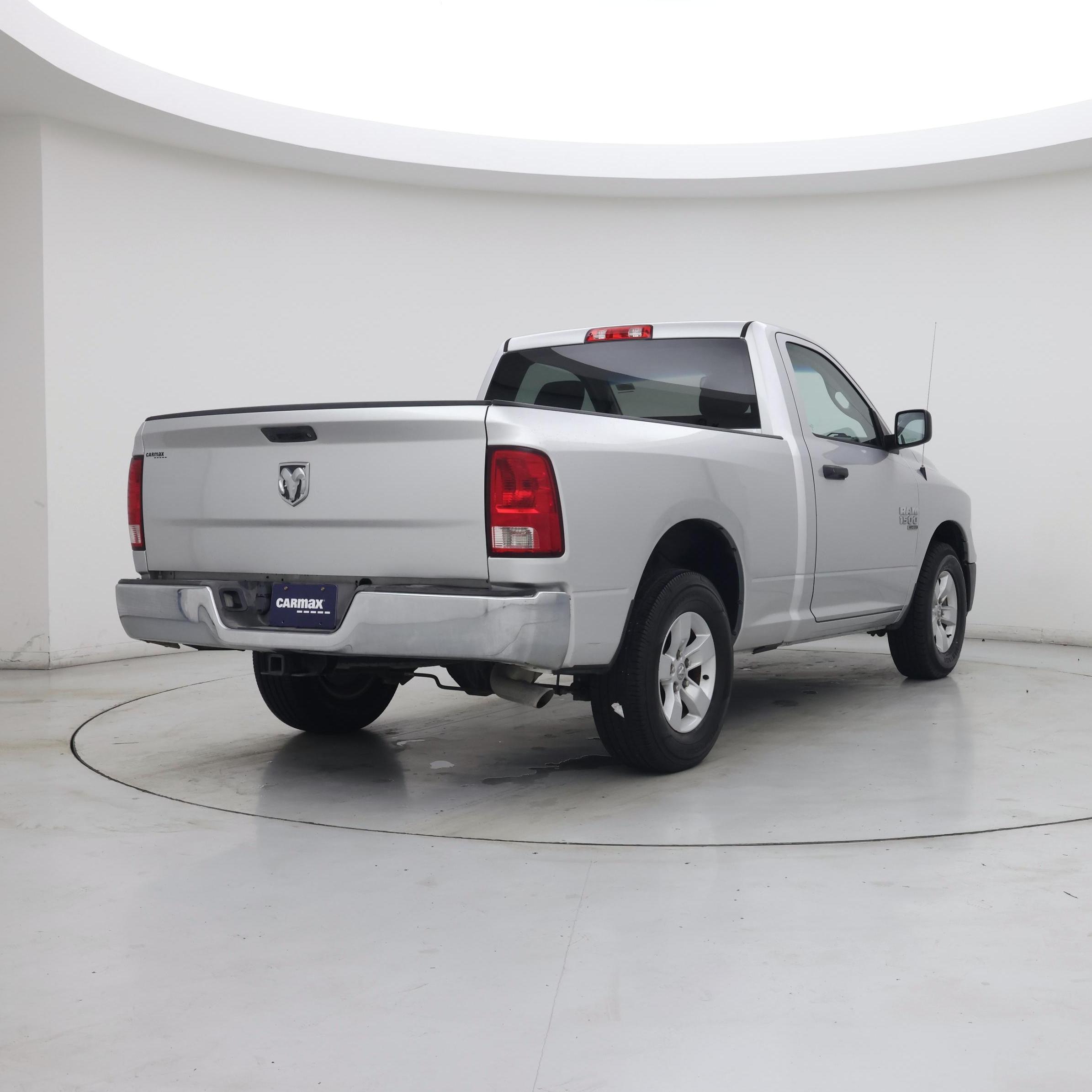 Thumbnail: 2019 RAM 1500 Classic - 8