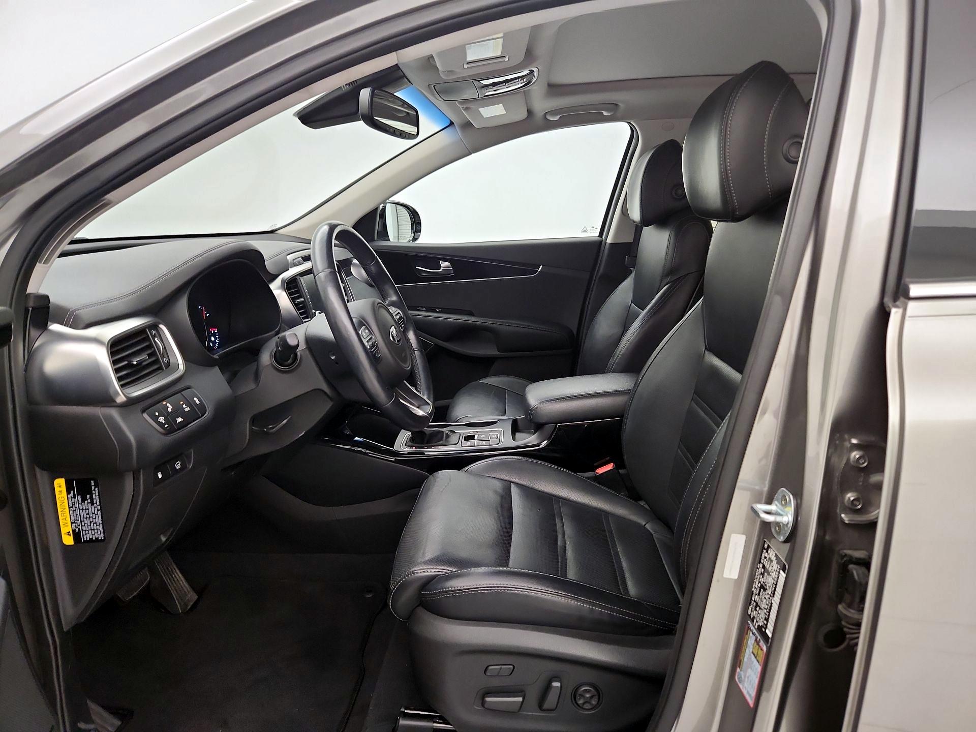Thumbnail: 2017 Kia Sorento - 11