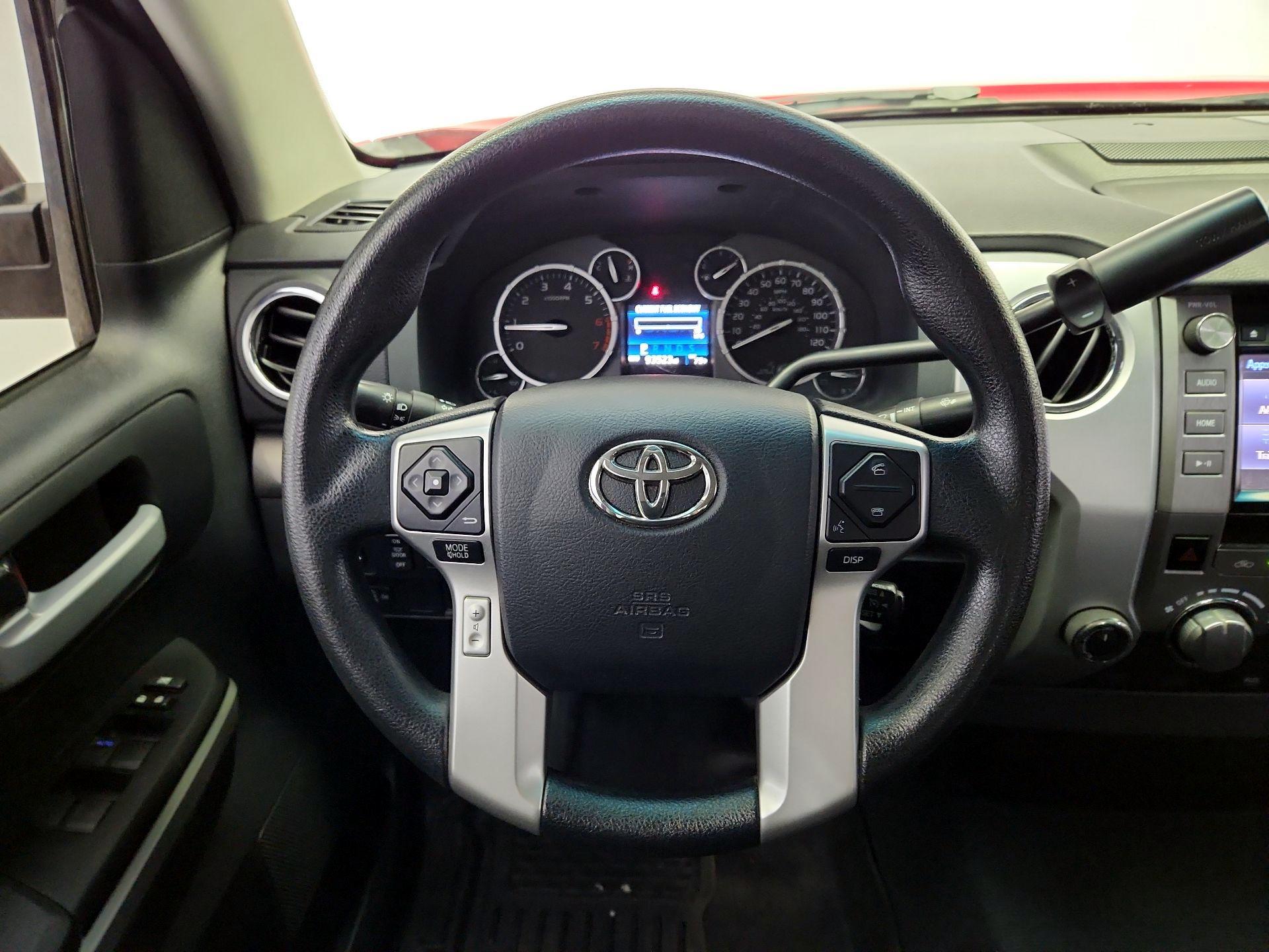 Thumbnail: 2015 Toyota Tundra - 10