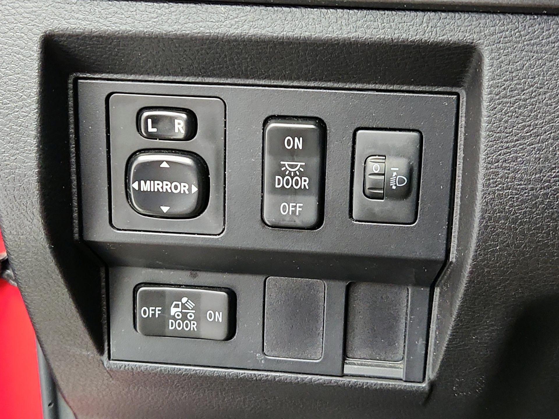 Thumbnail: 2015 Toyota Tundra - 13