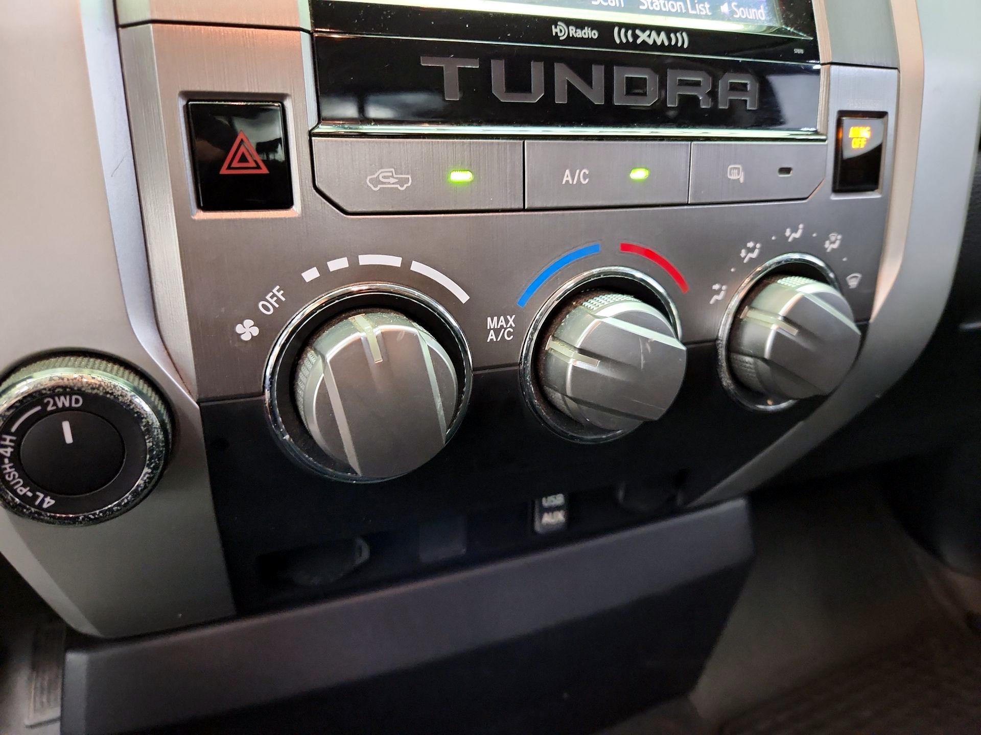 Thumbnail: 2015 Toyota Tundra - 16