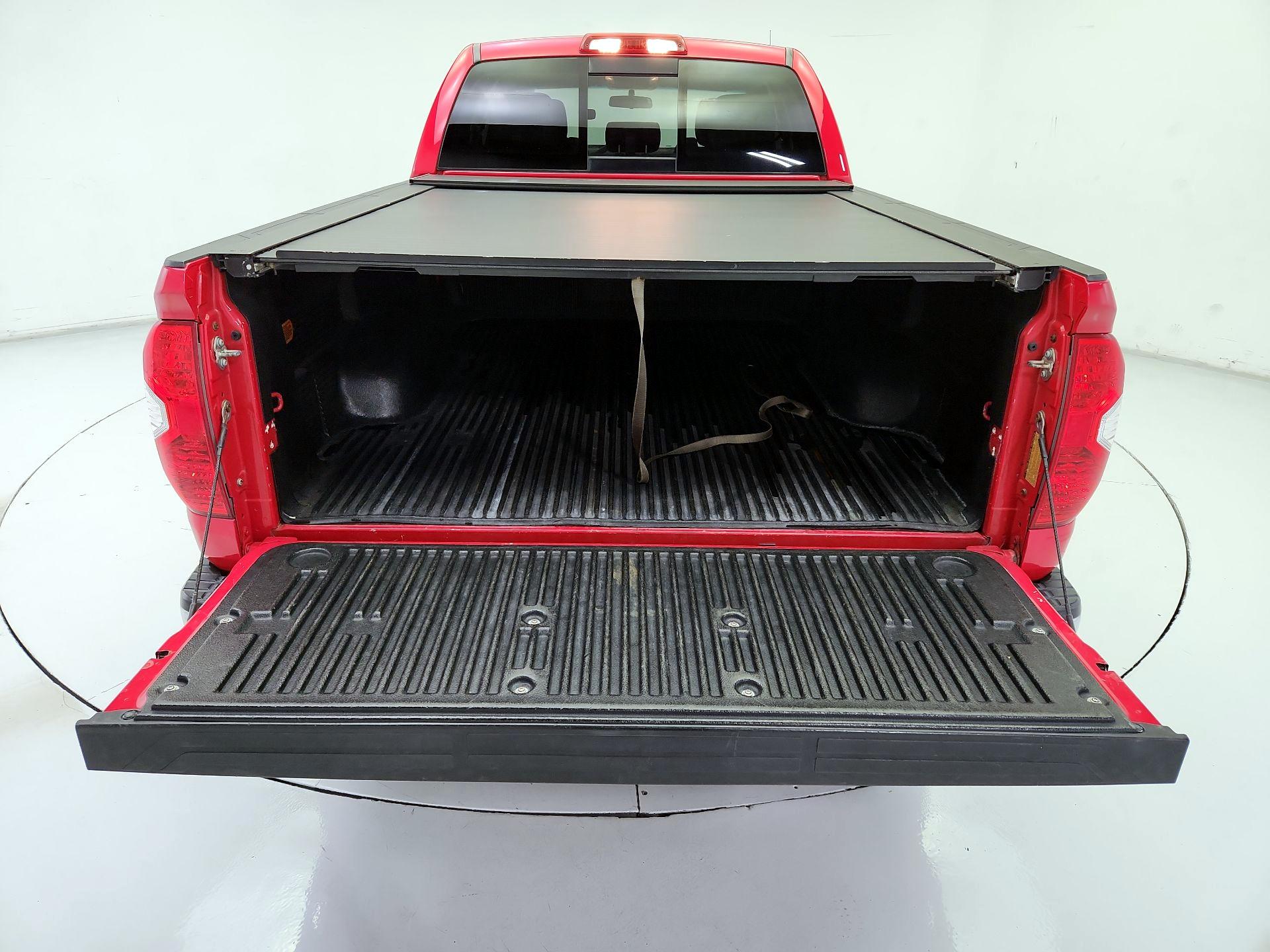 Thumbnail: 2015 Toyota Tundra - 20