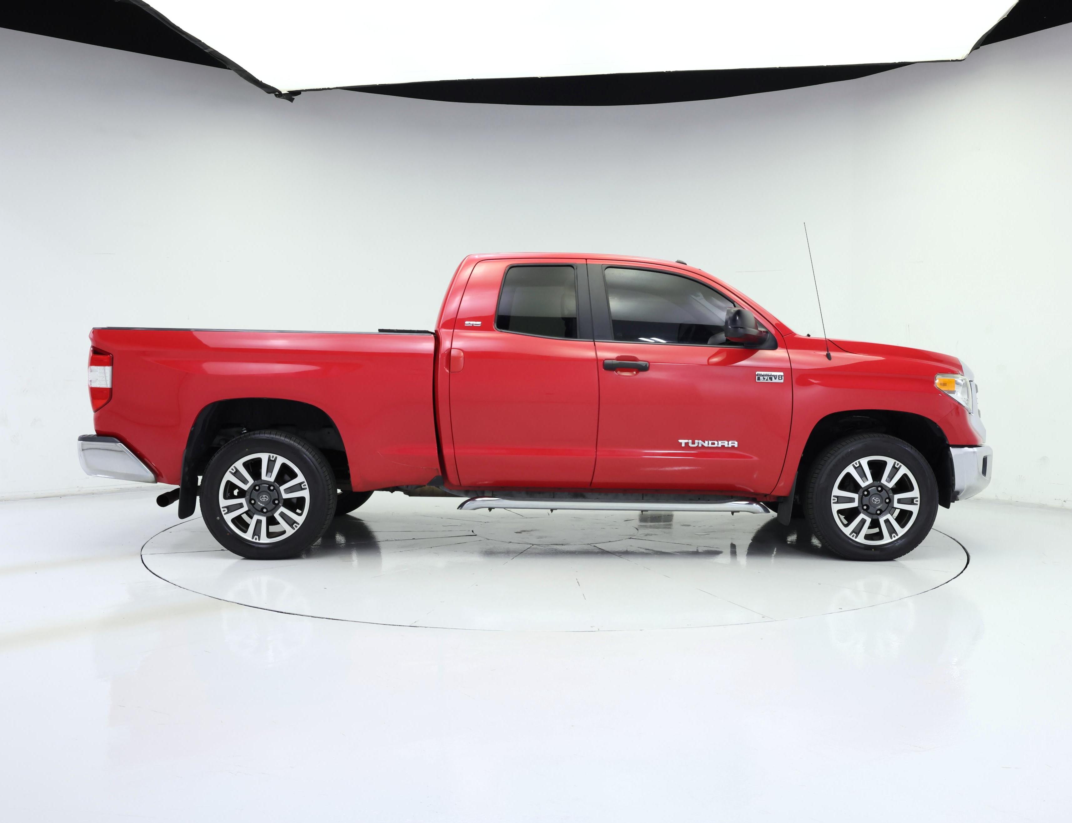 Thumbnail: 2015 Toyota Tundra - 7