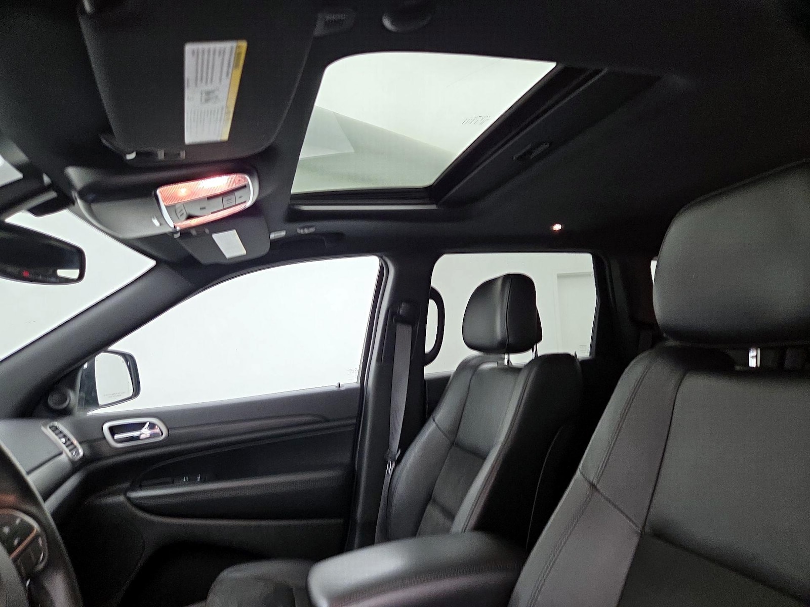 Sunroof(s) & Overhead Airbags