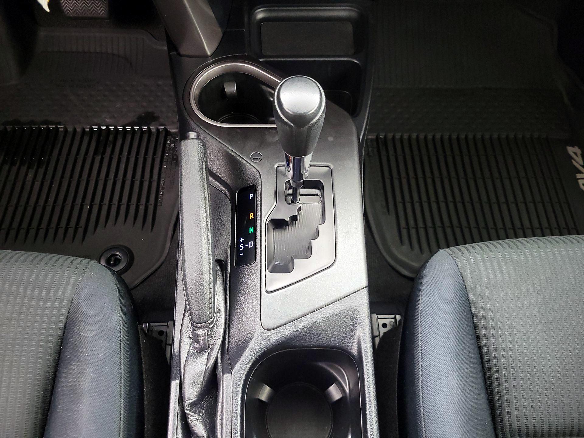 Thumbnail: 2016 Toyota RAV4 - 17