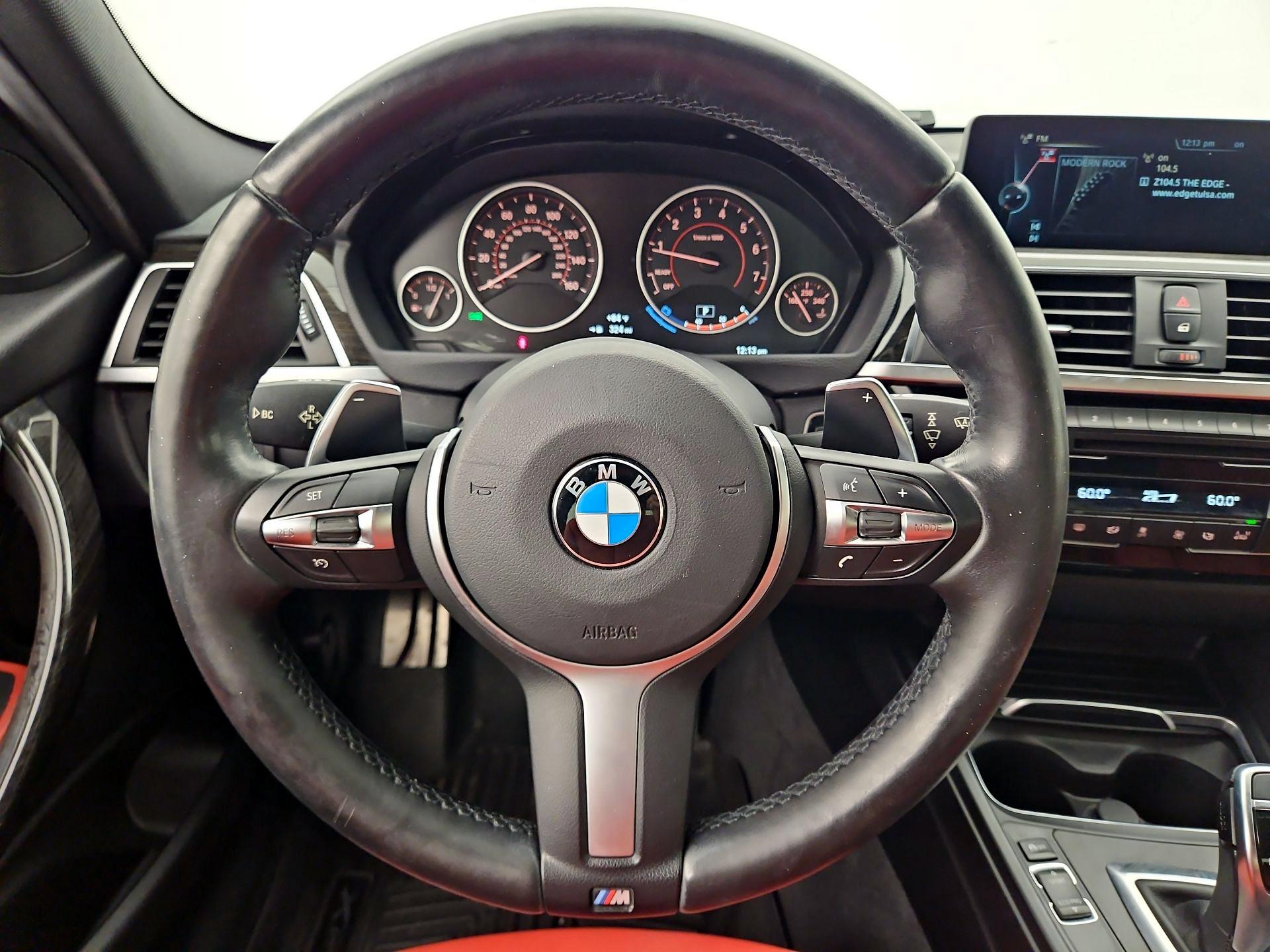 Thumbnail: 2016 BMW 3 Series - 10