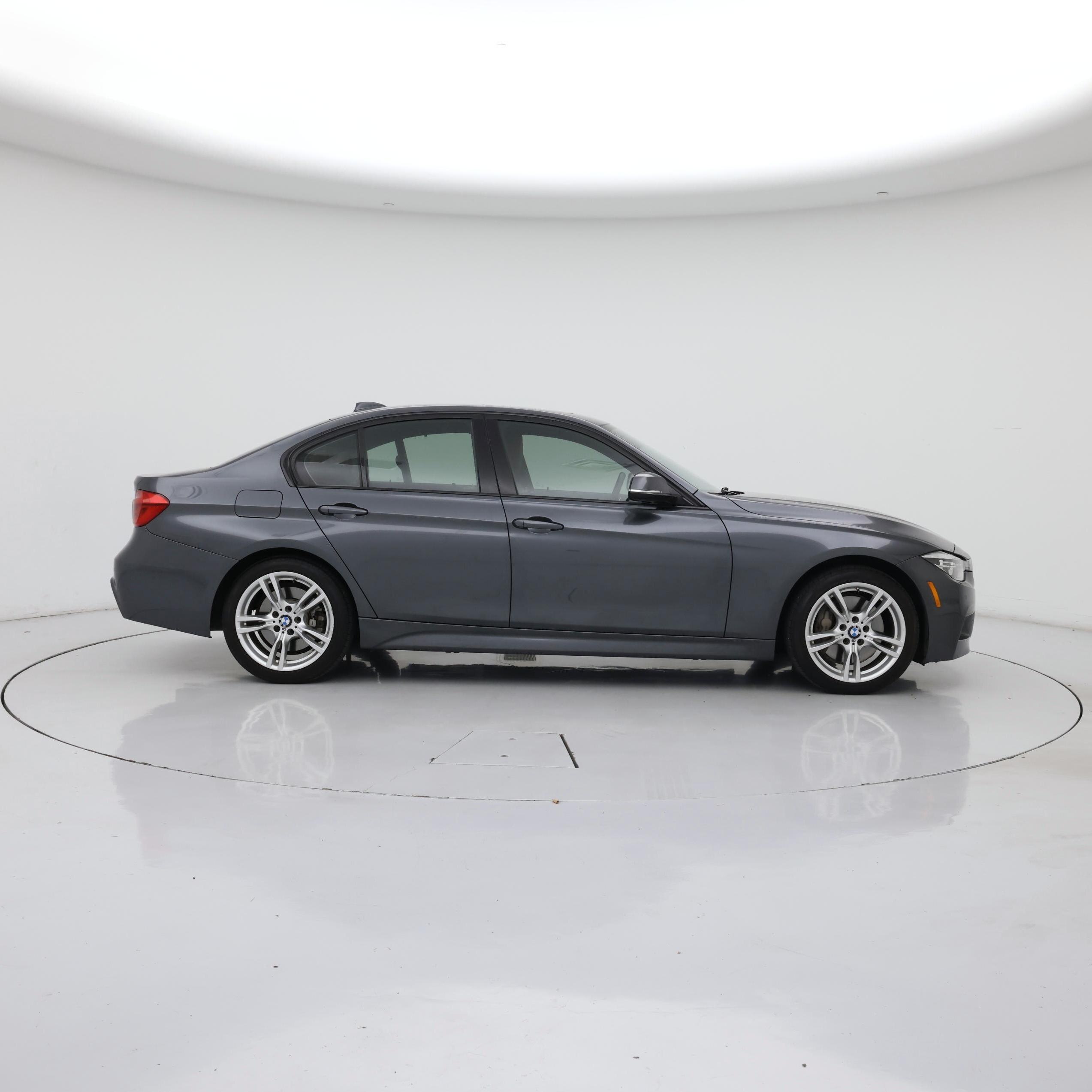 Thumbnail: 2016 BMW 3 Series - 7