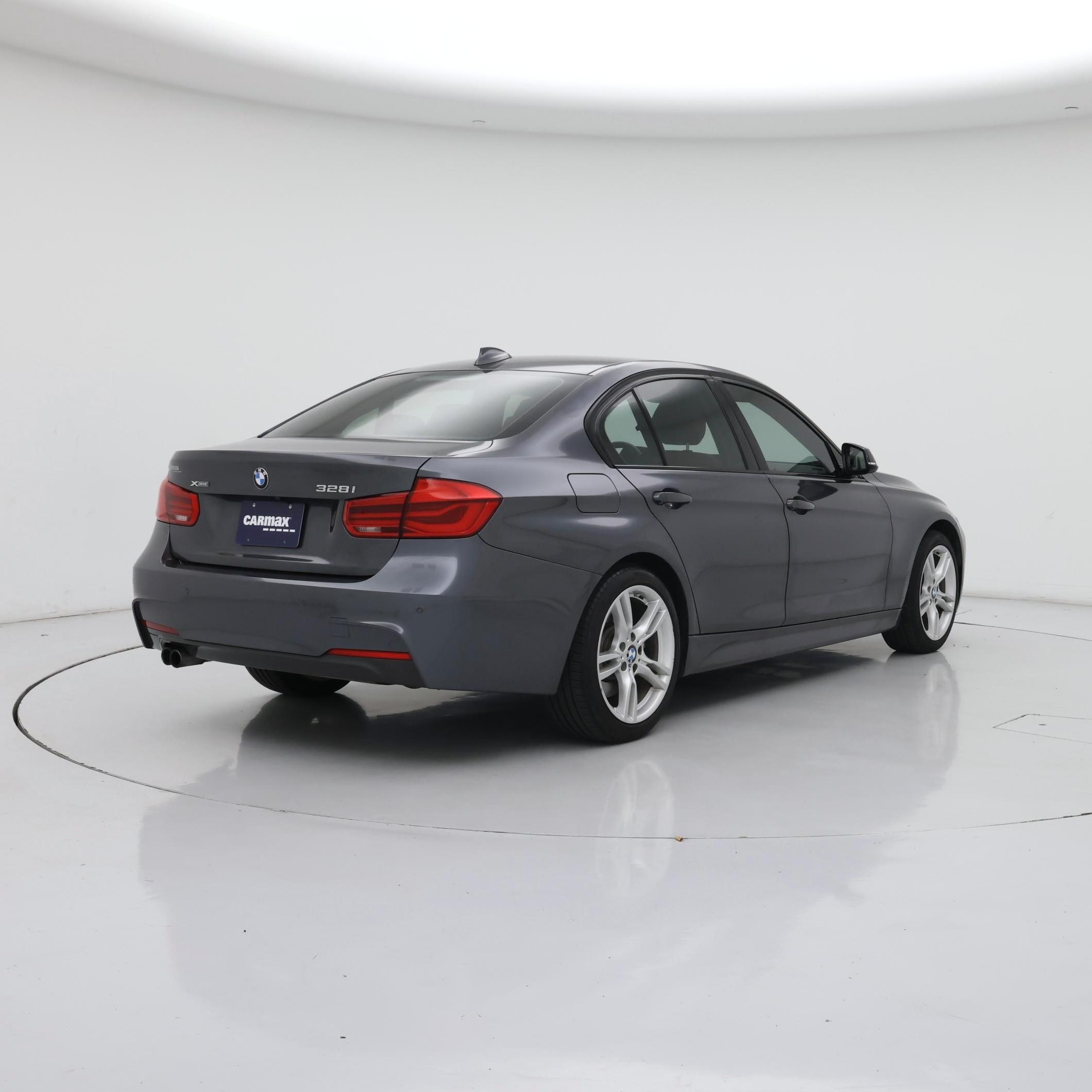 Thumbnail: 2016 BMW 3 Series - 8