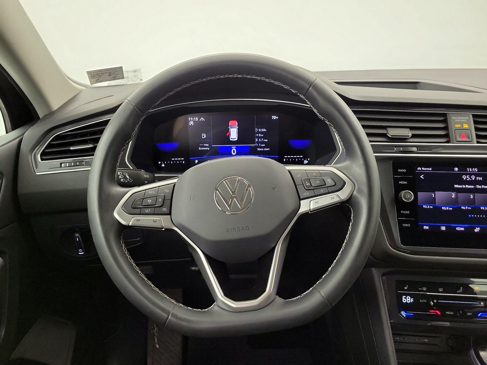 Thumbnail: 2024 Volkswagen Tiguan - 10