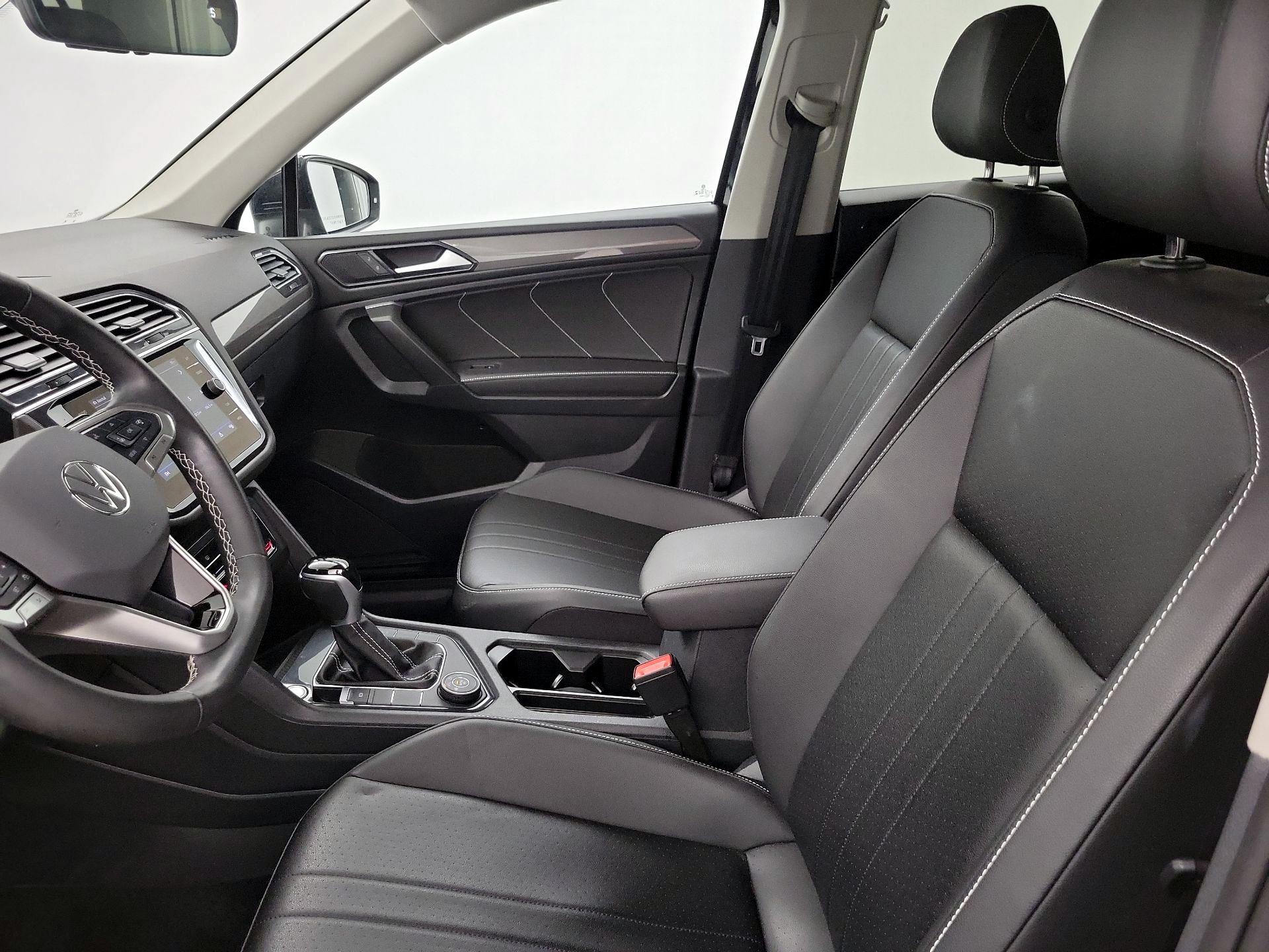Thumbnail: 2024 Volkswagen Tiguan - 11