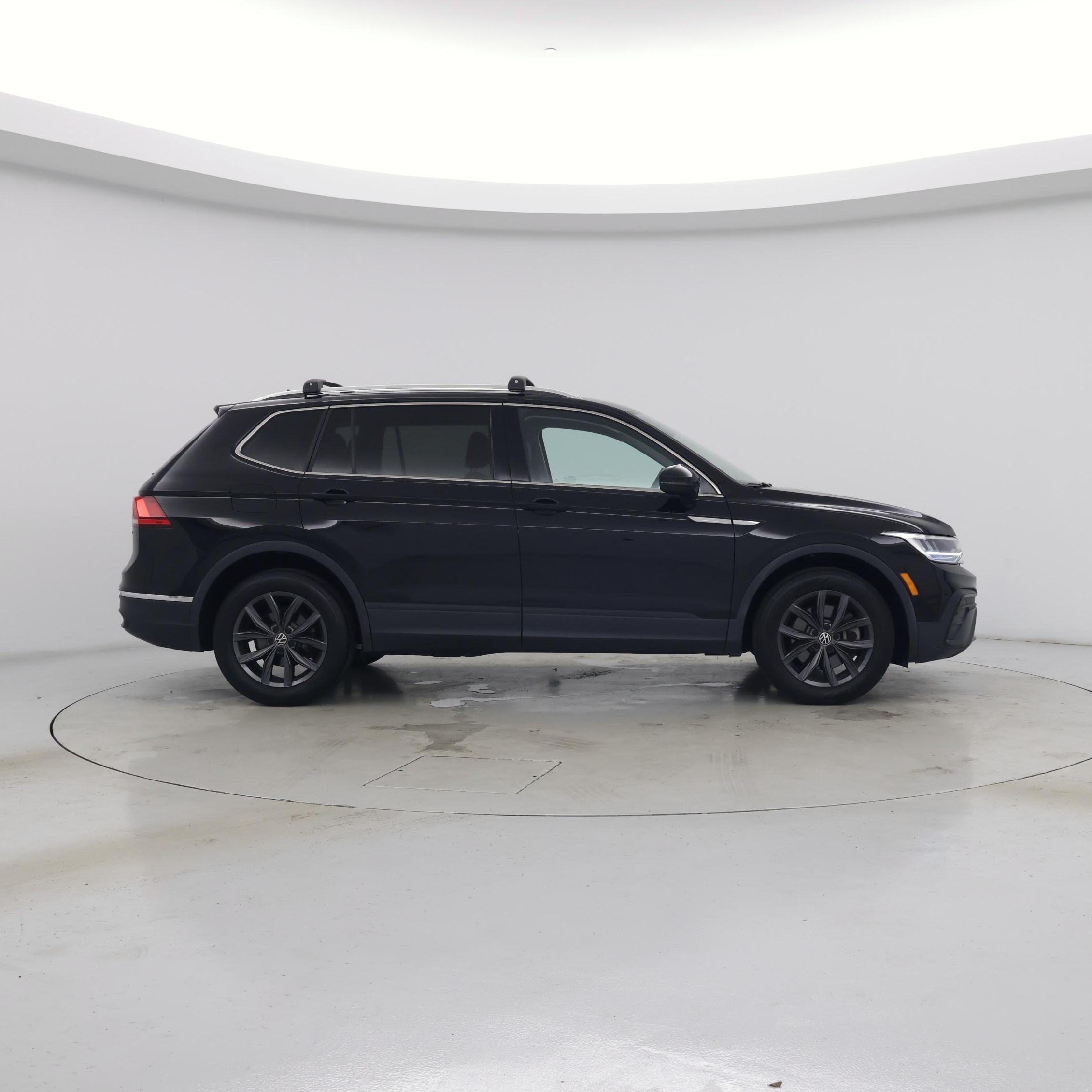 Thumbnail: 2024 Volkswagen Tiguan - 7