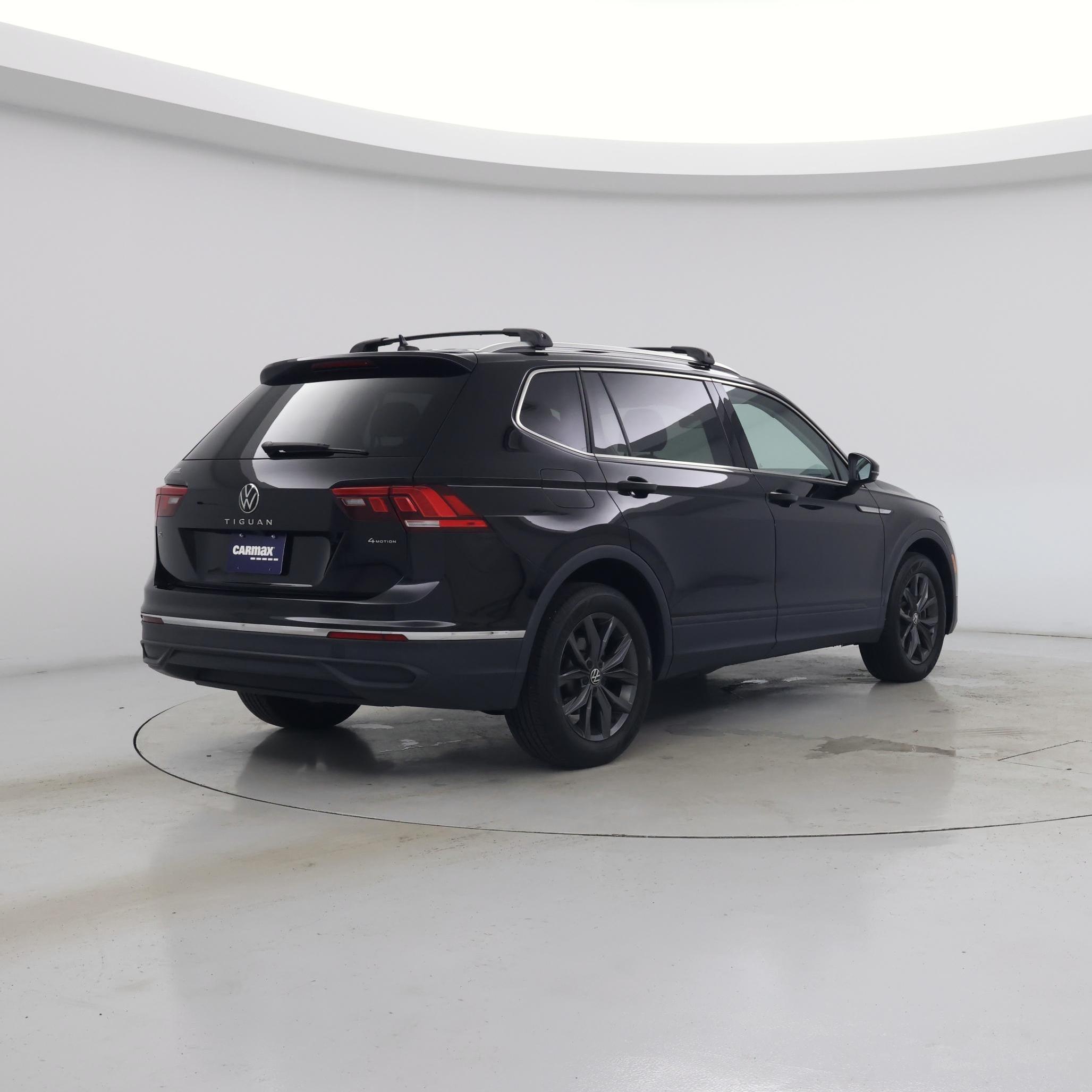 Thumbnail: 2024 Volkswagen Tiguan - 8