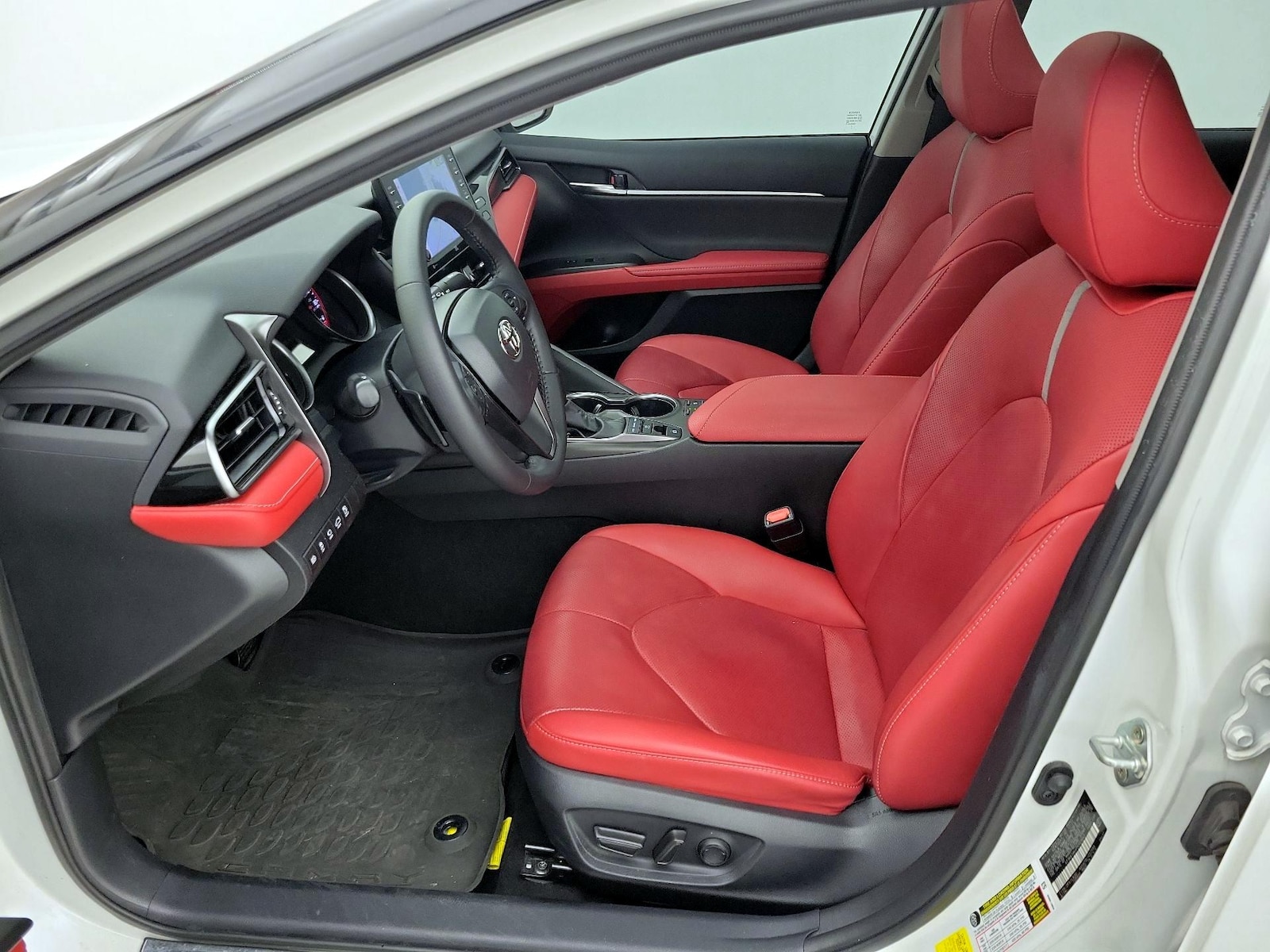 2023 Toyota Camry XSE - Photo 12