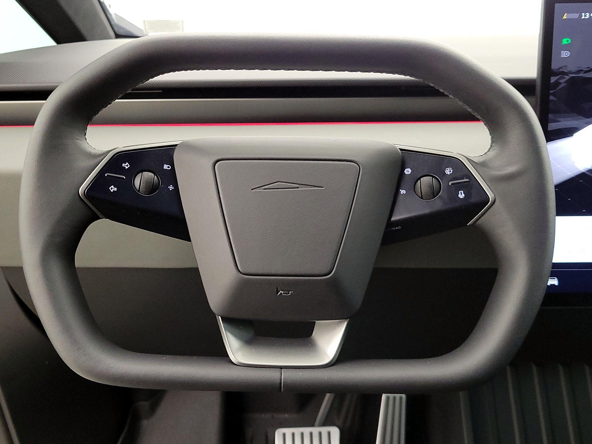 Thumbnail: 2024 Tesla Cybertruck - 10