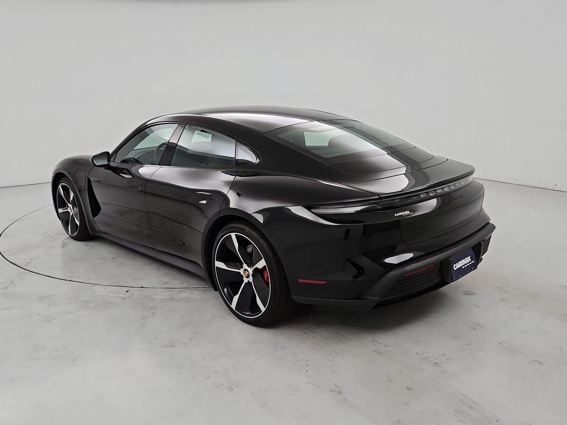 Thumbnail: 2021 Porsche Taycan - 7