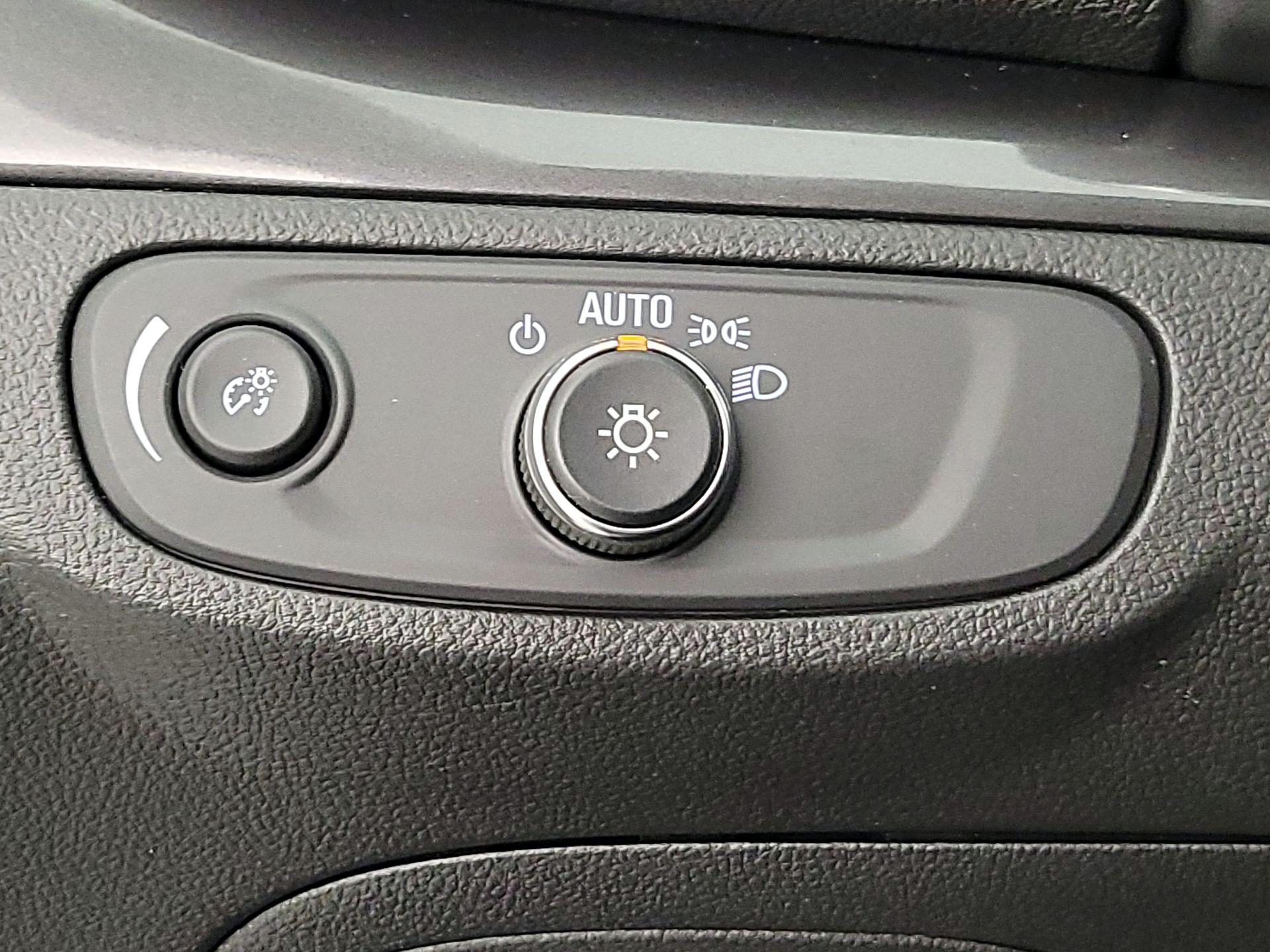 Thumbnail: 2021 Buick Encore - 13