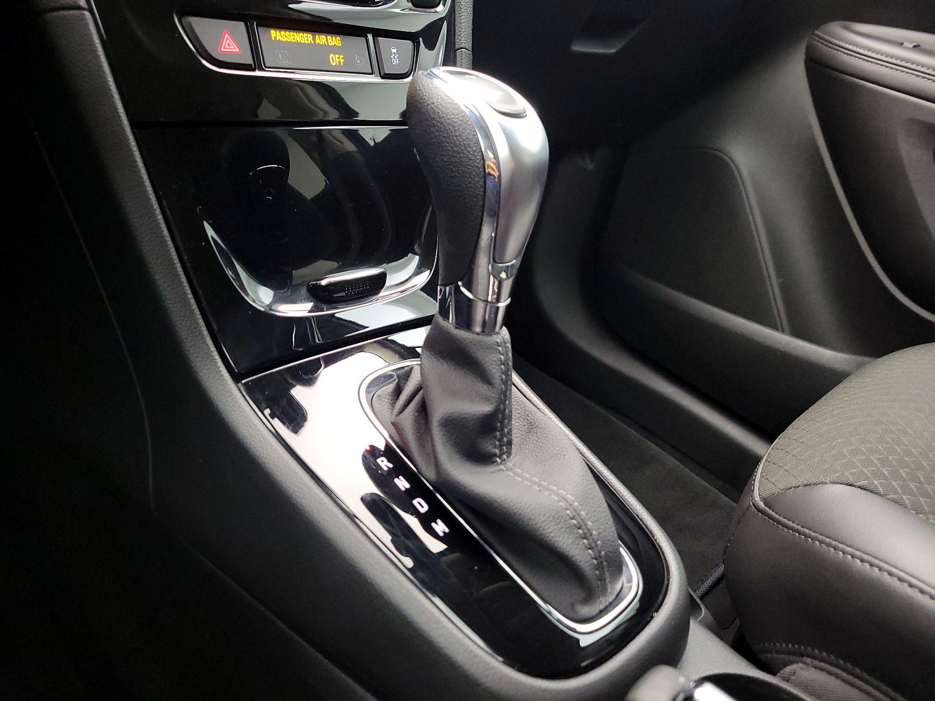 Thumbnail: 2021 Buick Encore - 17