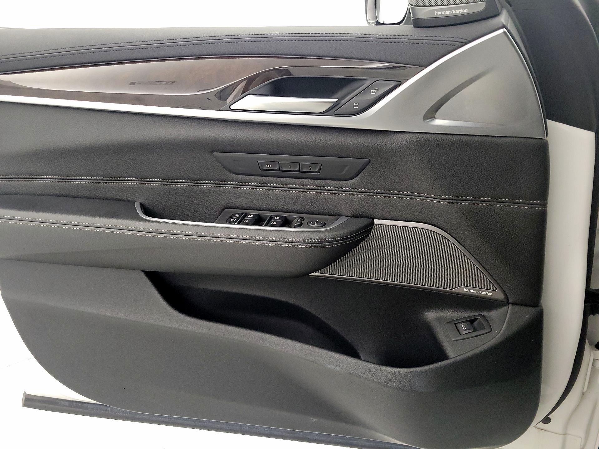 Thumbnail: 2018 BMW 6 Series - 12