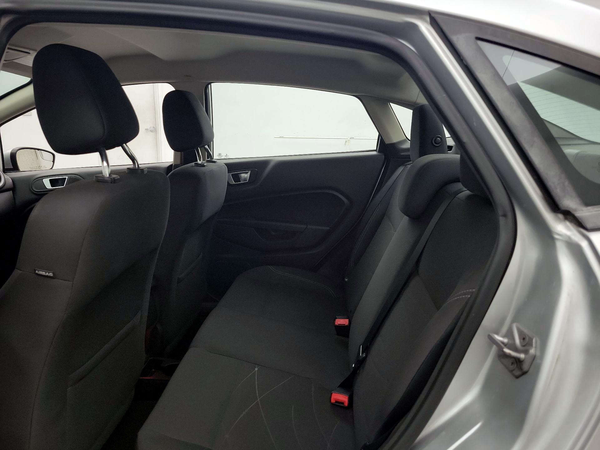 Thumbnail: 2016 Ford Fiesta - 18